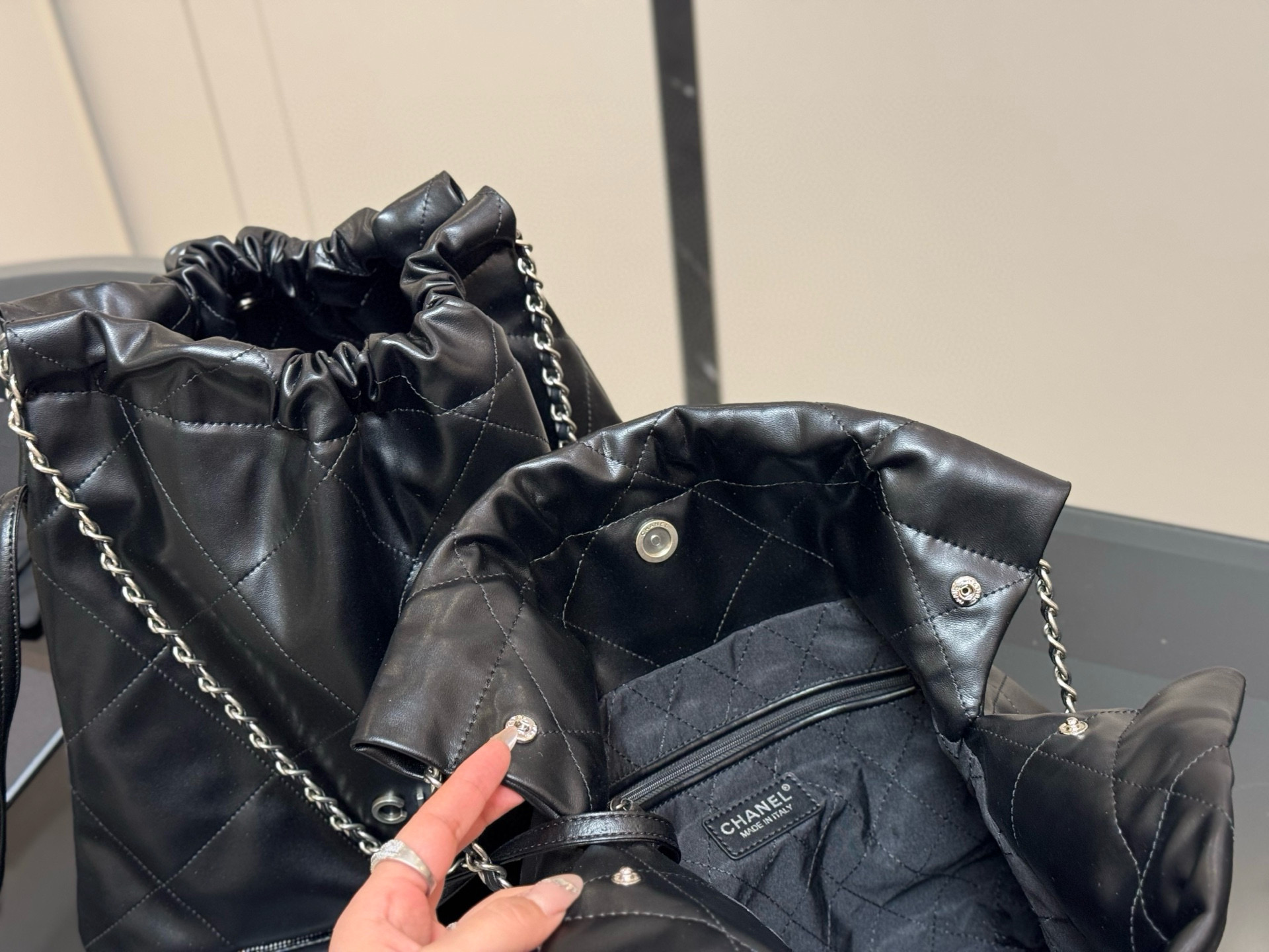 chanel 22 bag sliver hardware