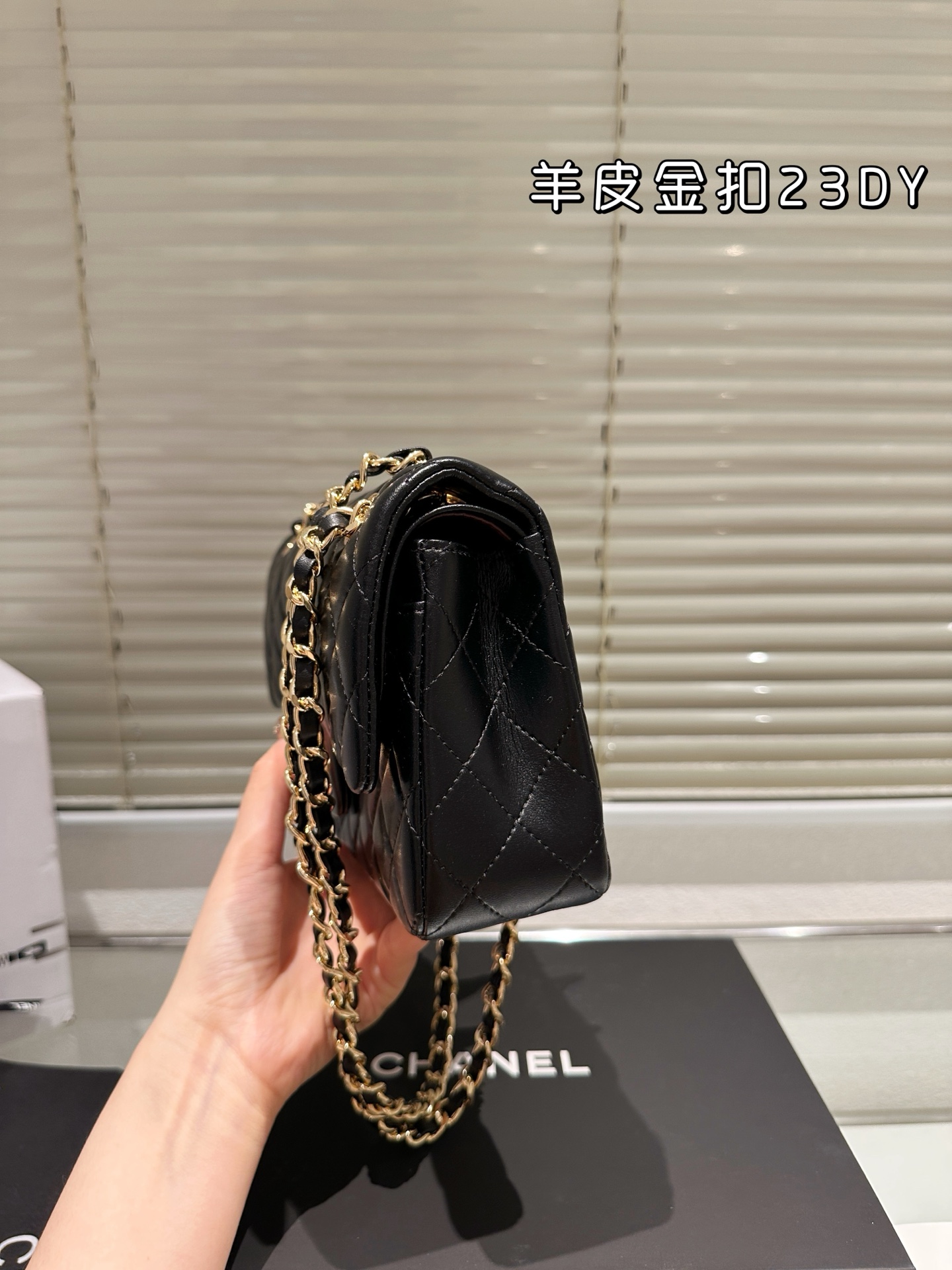 Chanel cf  lamskin 23cm