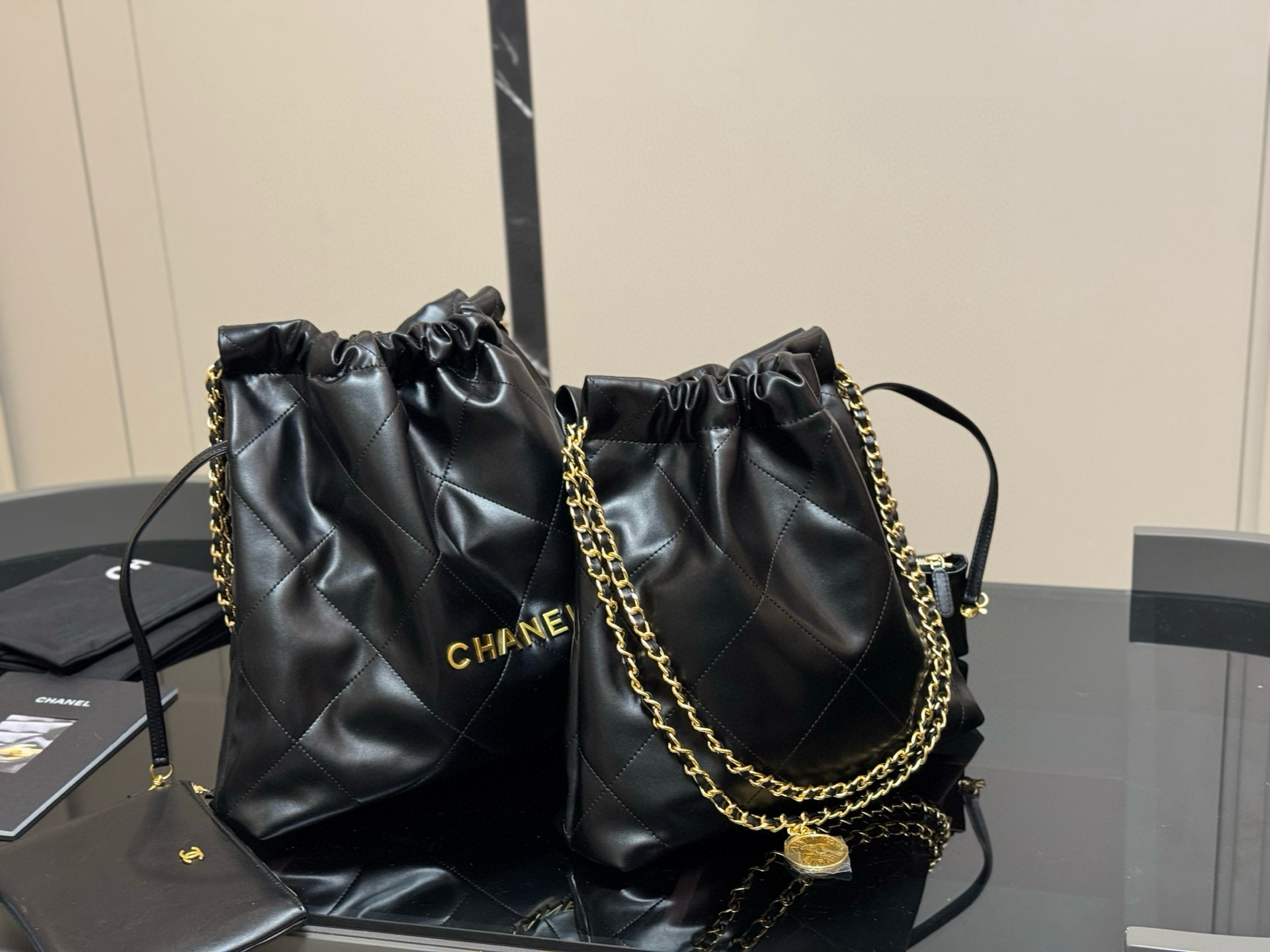 chanel 22 bag golden hareware