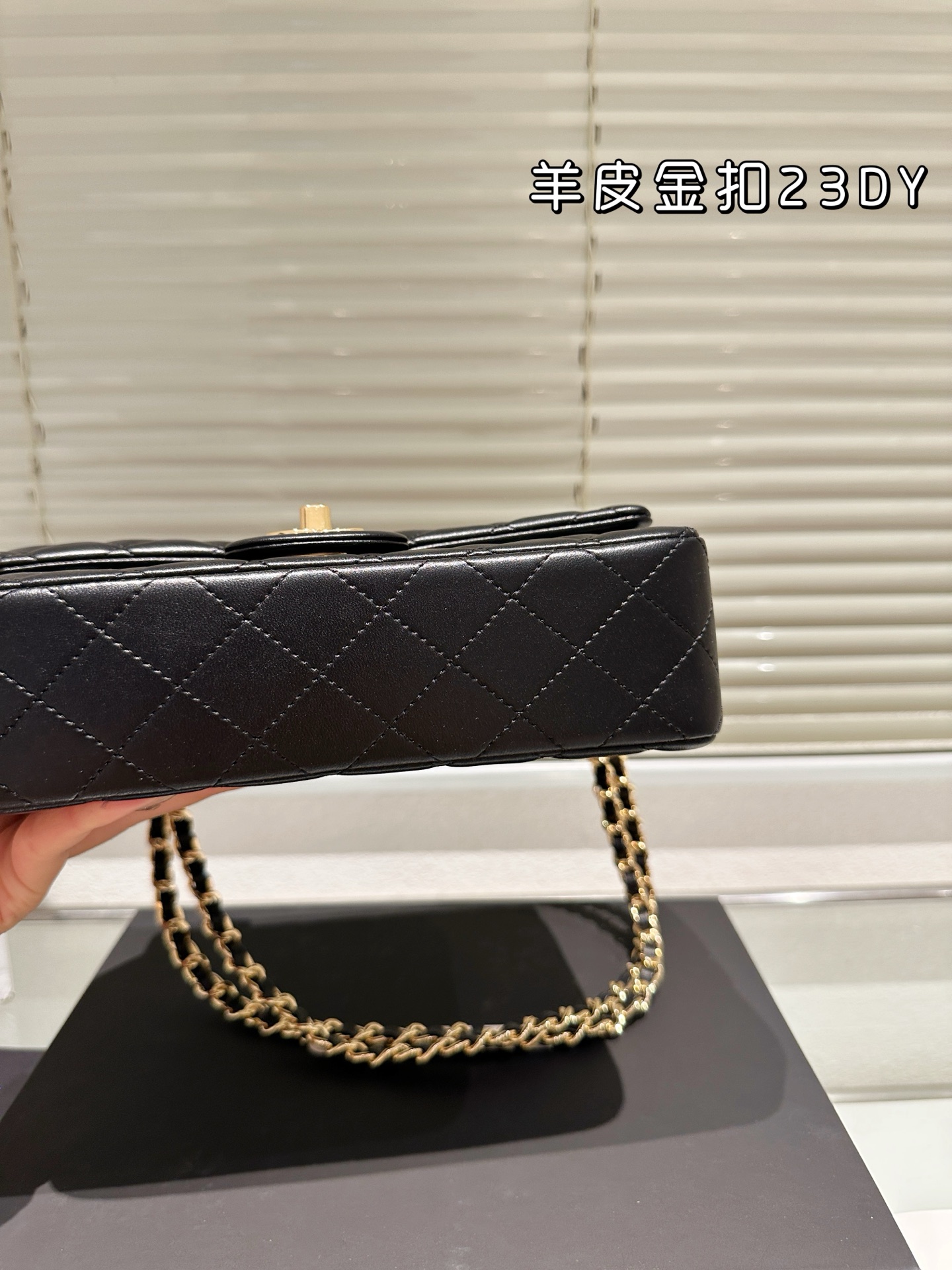 Chanel cf  lamskin 23cm