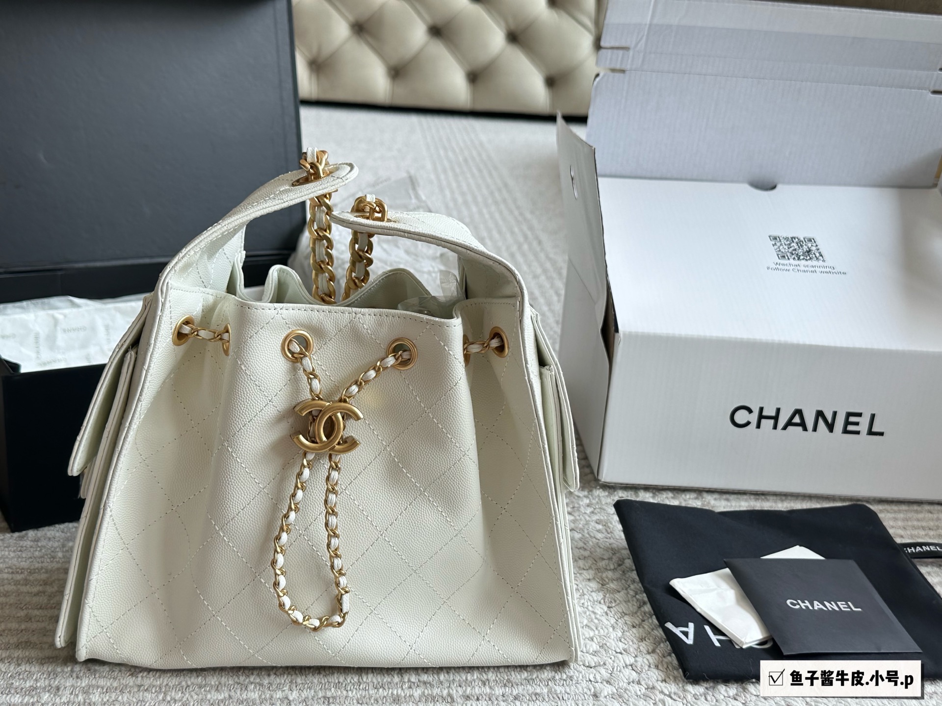 Chanel 25s hobo small