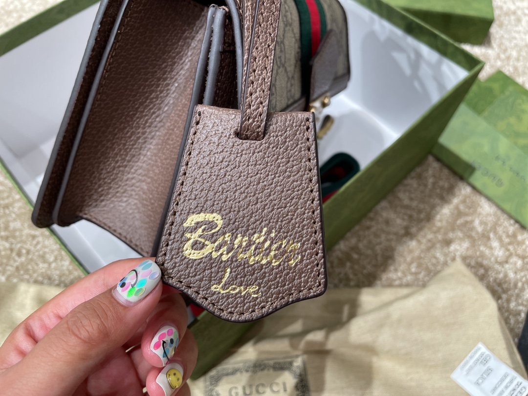 GUCCI  Queen Margaret