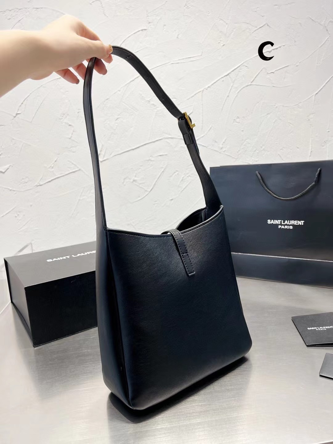 Ysl hobo