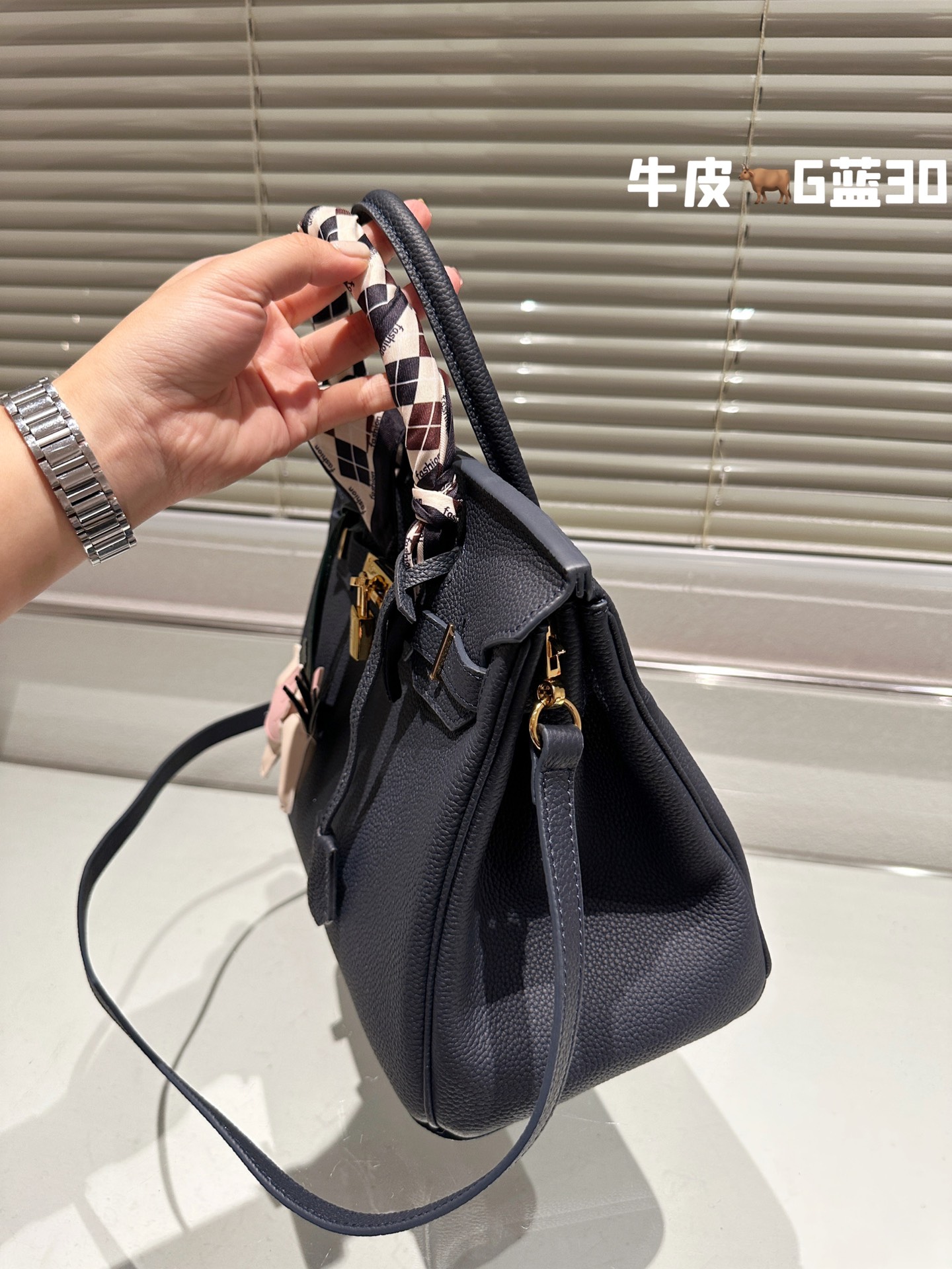 Hermès Brikin golden black