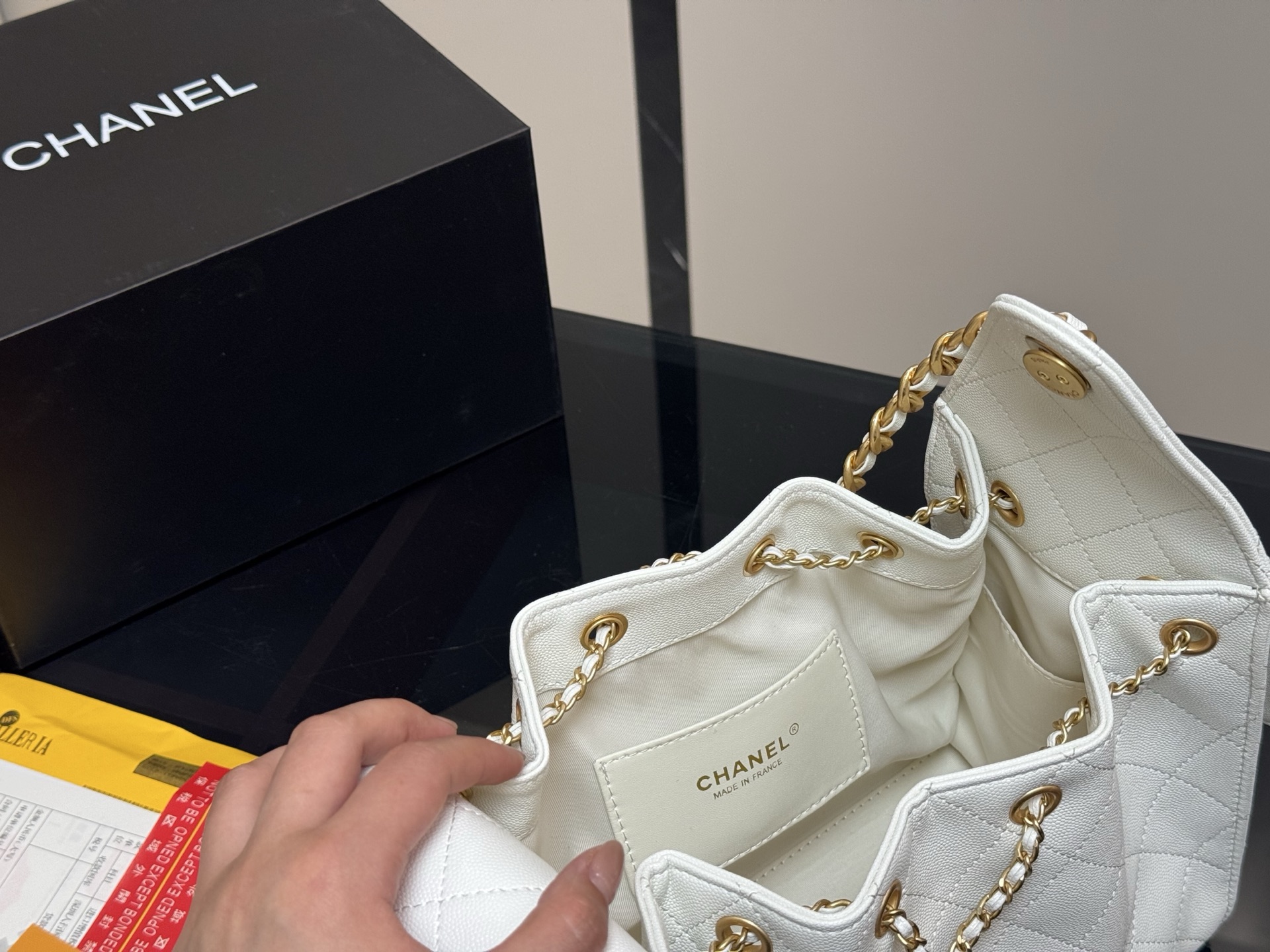 Chanel 25bag white small sizes
