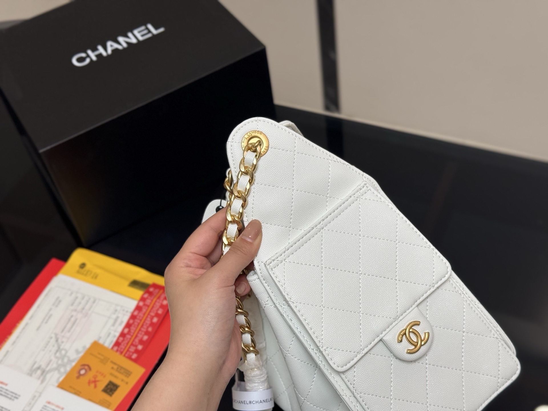 Chanel 25bag white small sizes