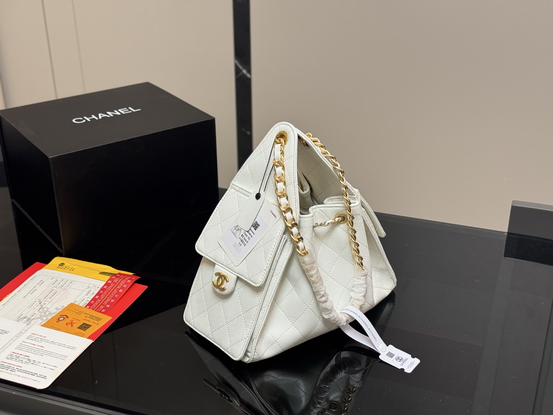 Chanel 25bag white small sizes