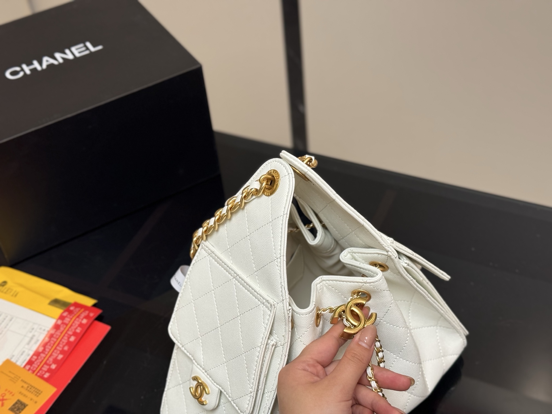 Chanel 25bag white small sizes