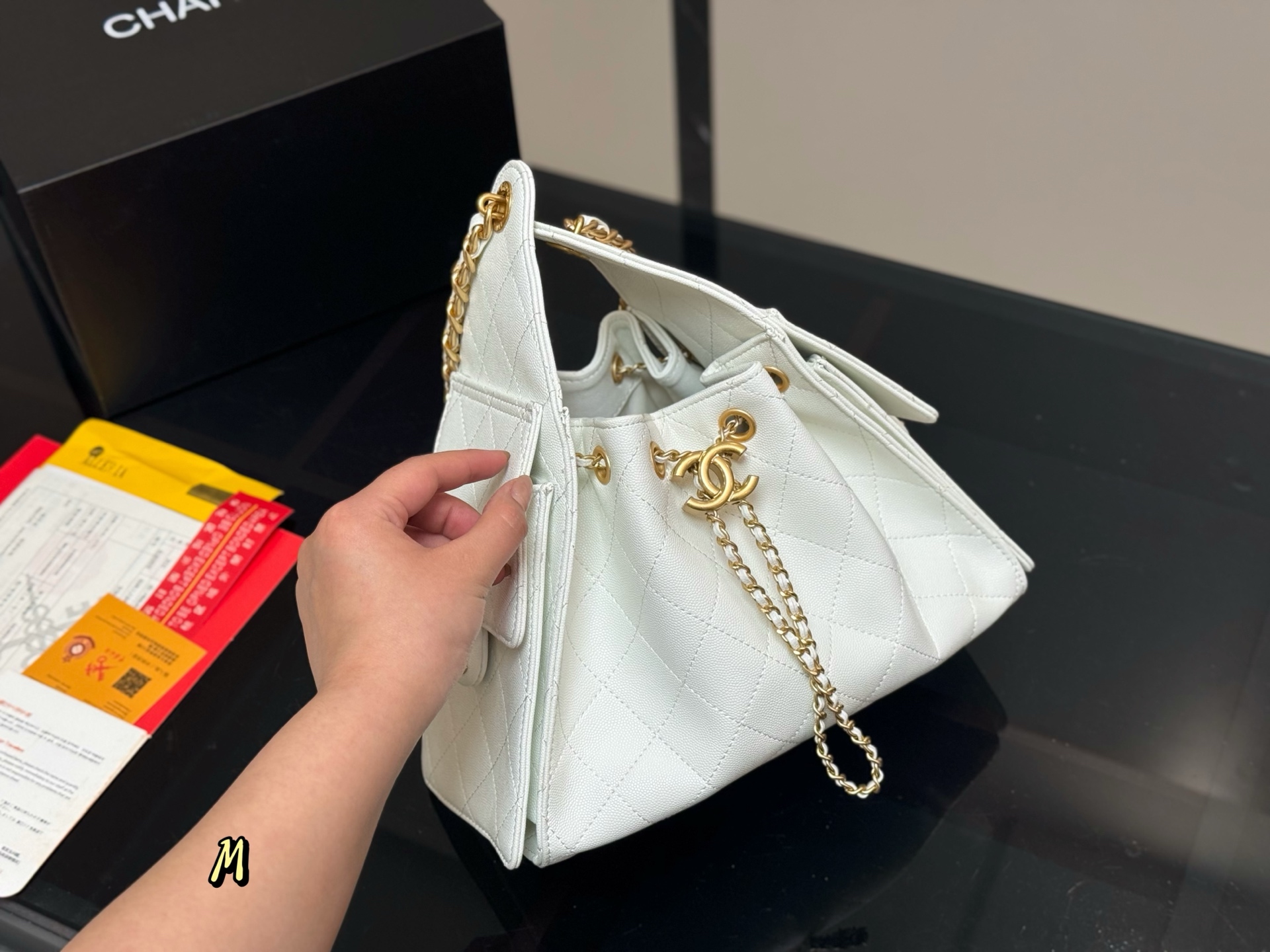 Chanel 25bag white small sizes