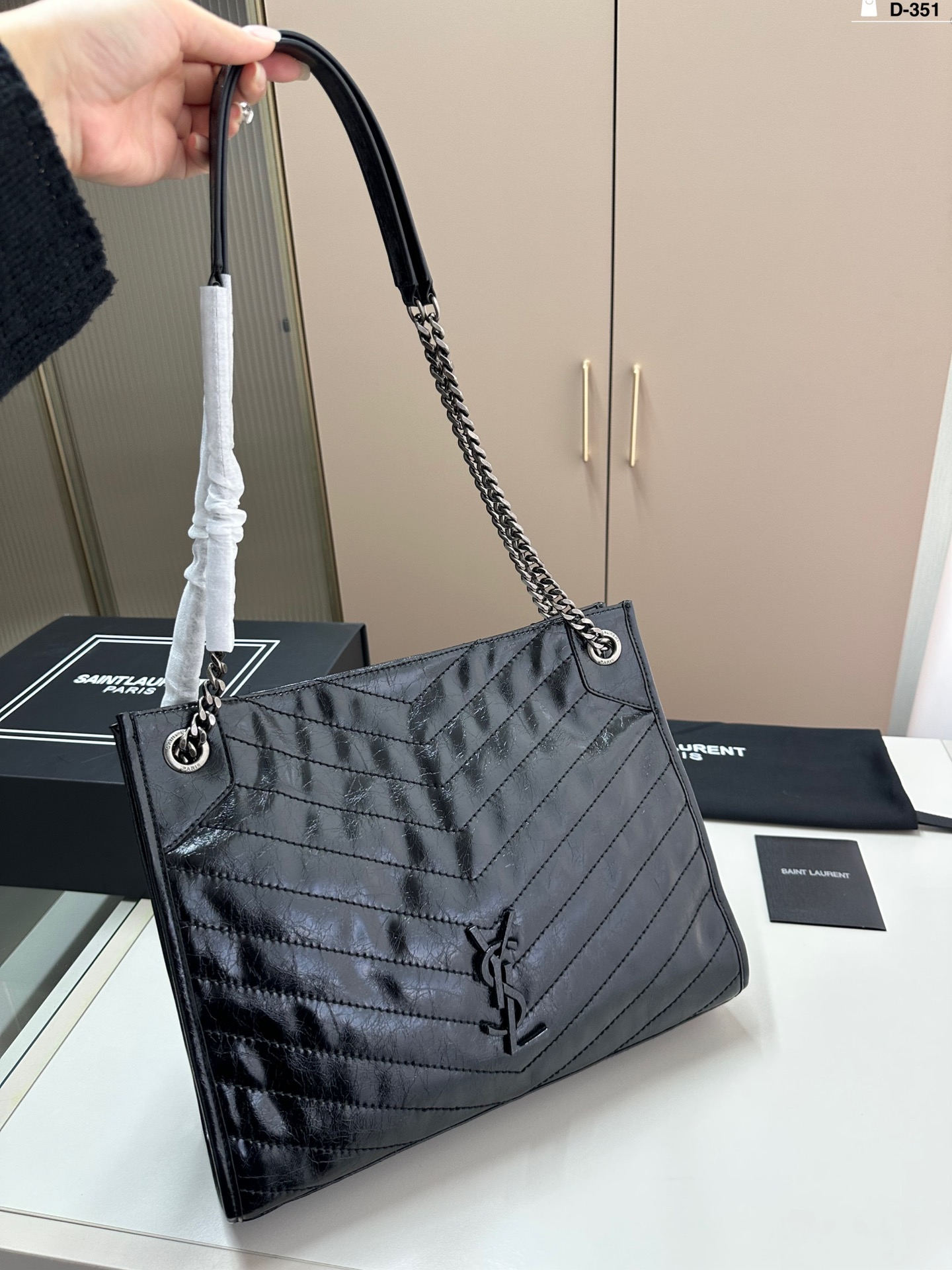 ysl niki