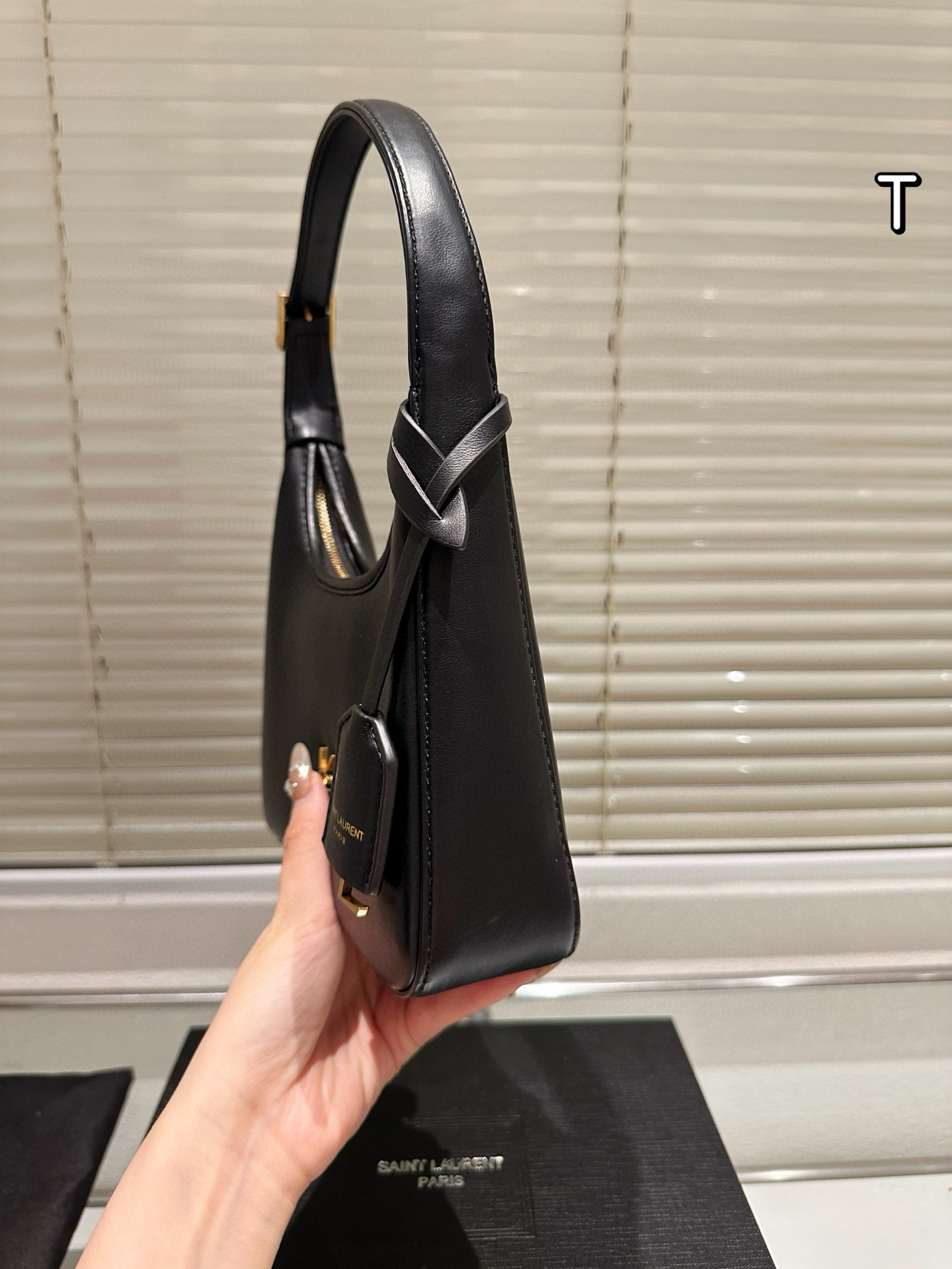 ysl hobo