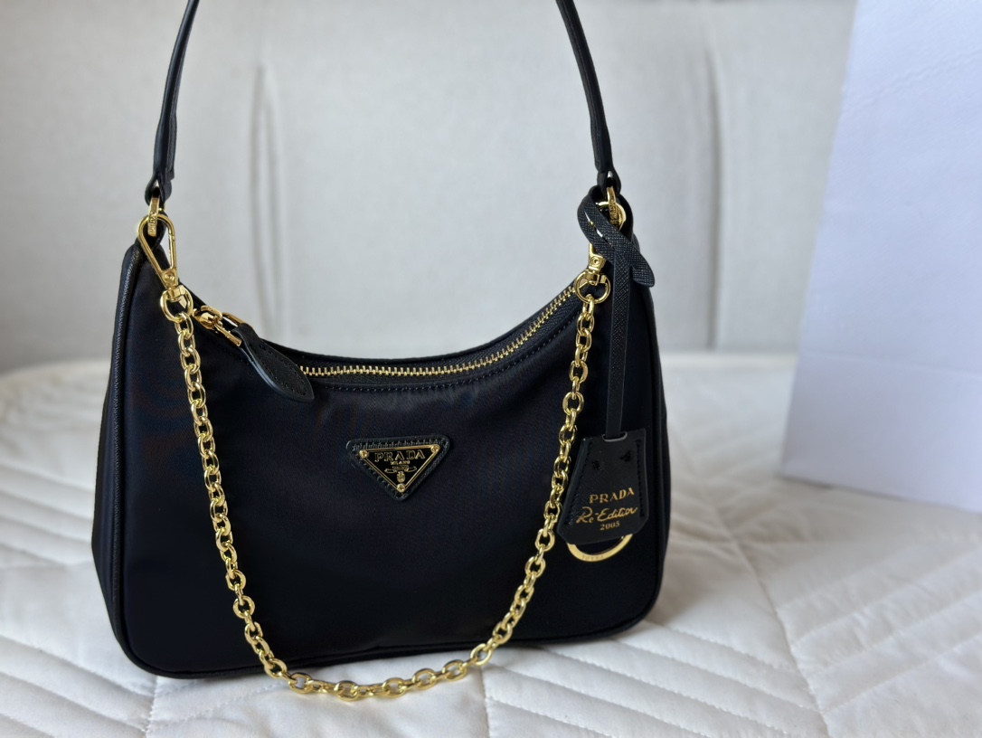 Prada hobo