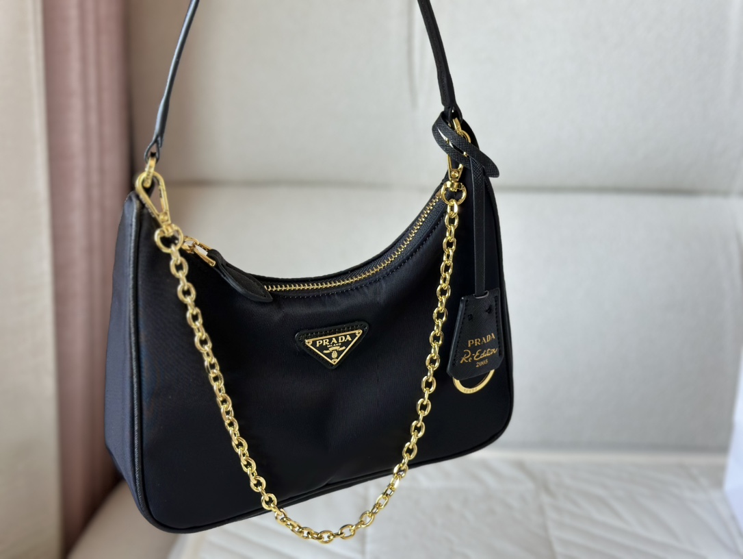 Prada hobo
