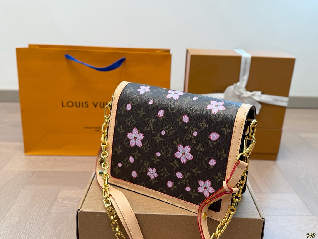 LV Dauphine