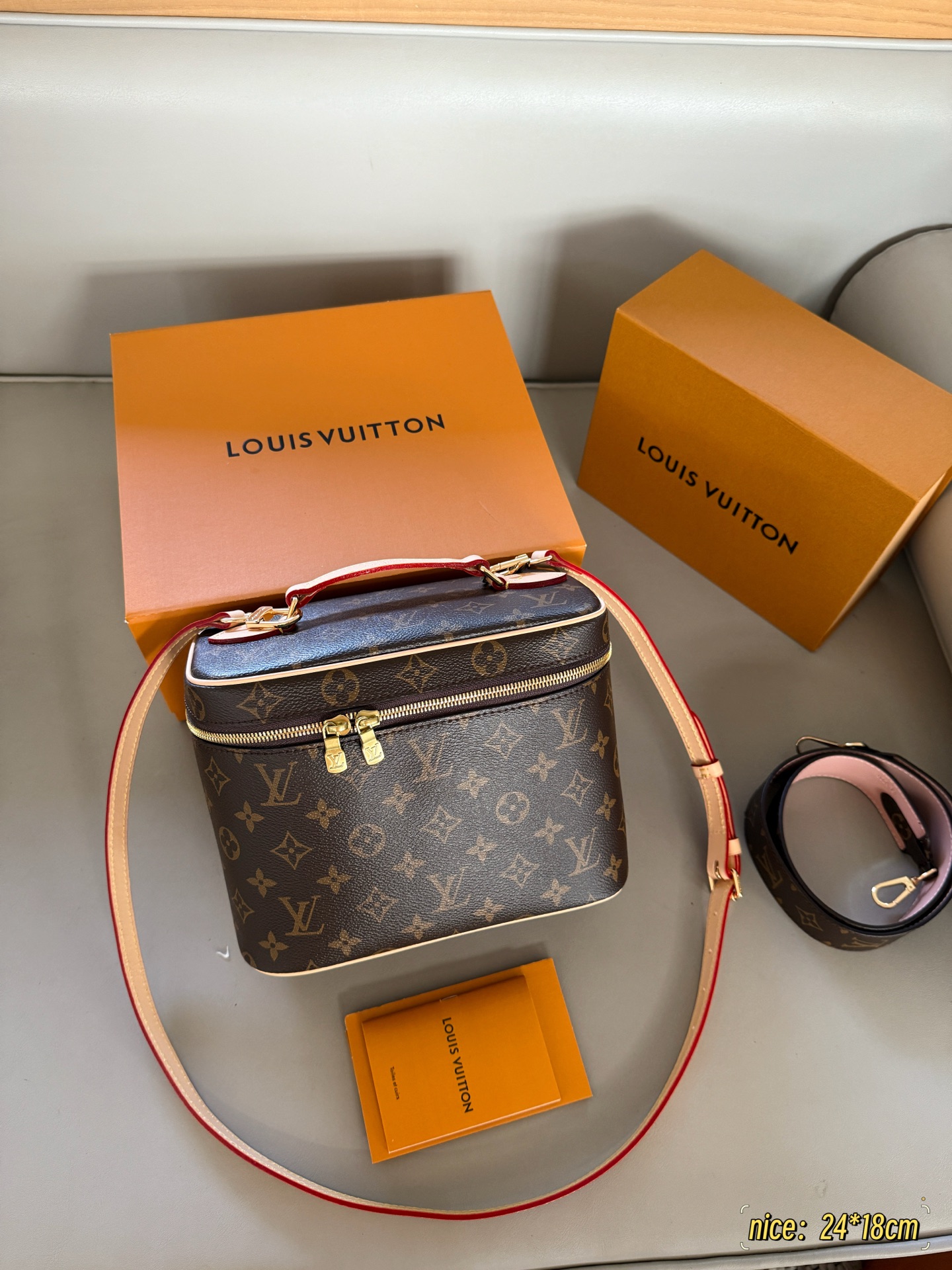 lv vanity
