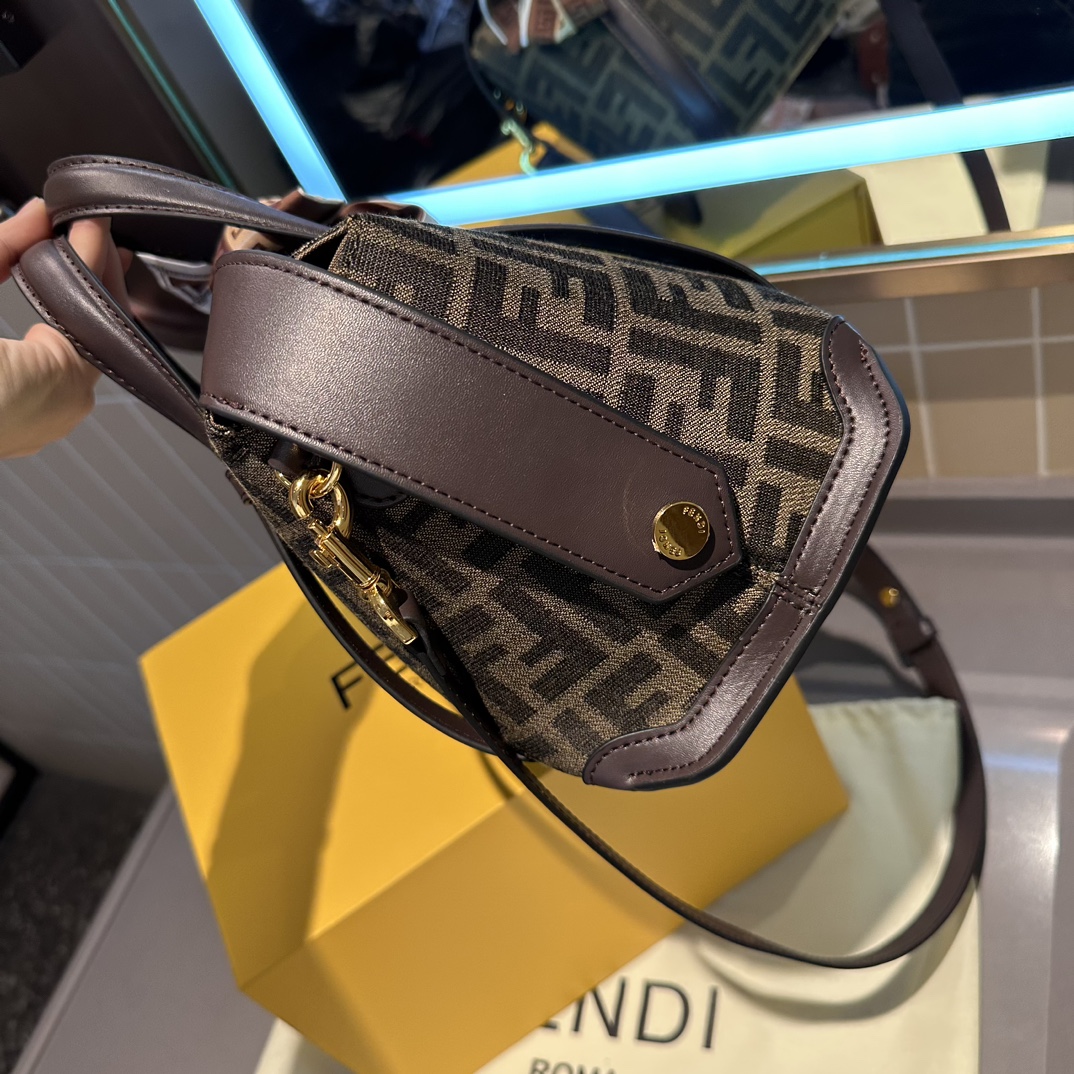fendi Boston bag