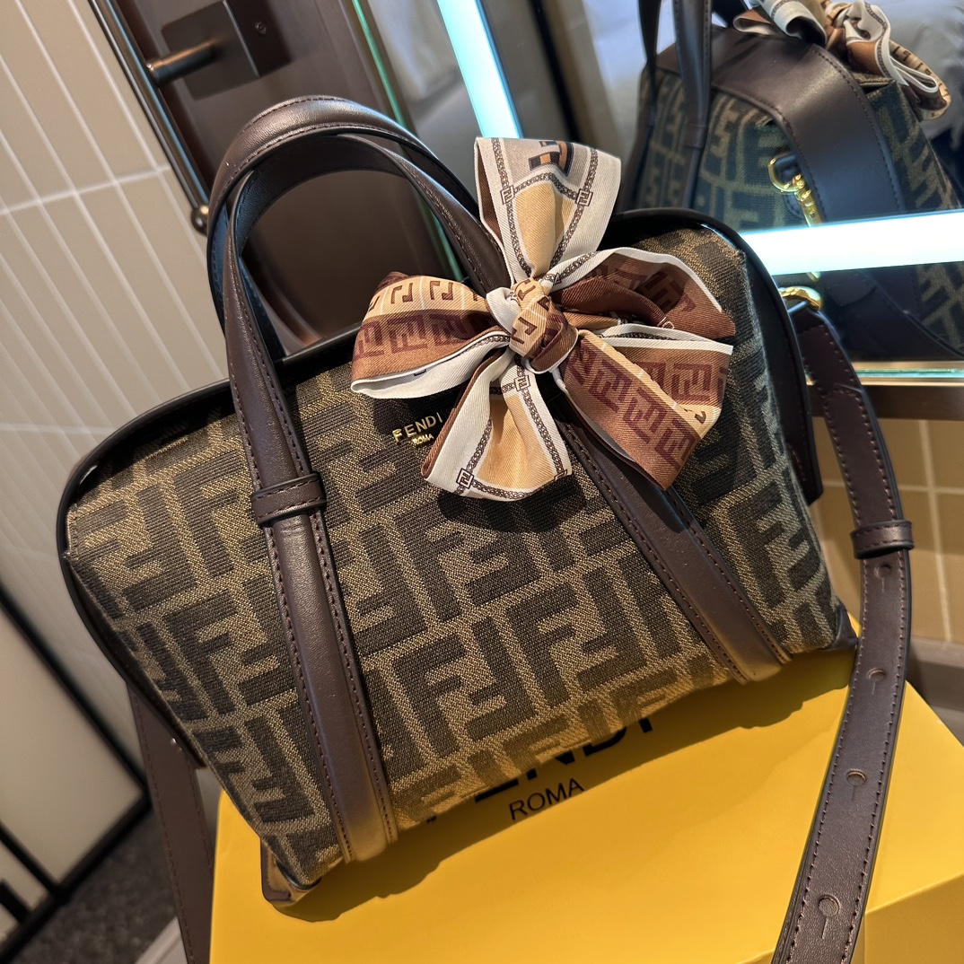 fendi Boston bag