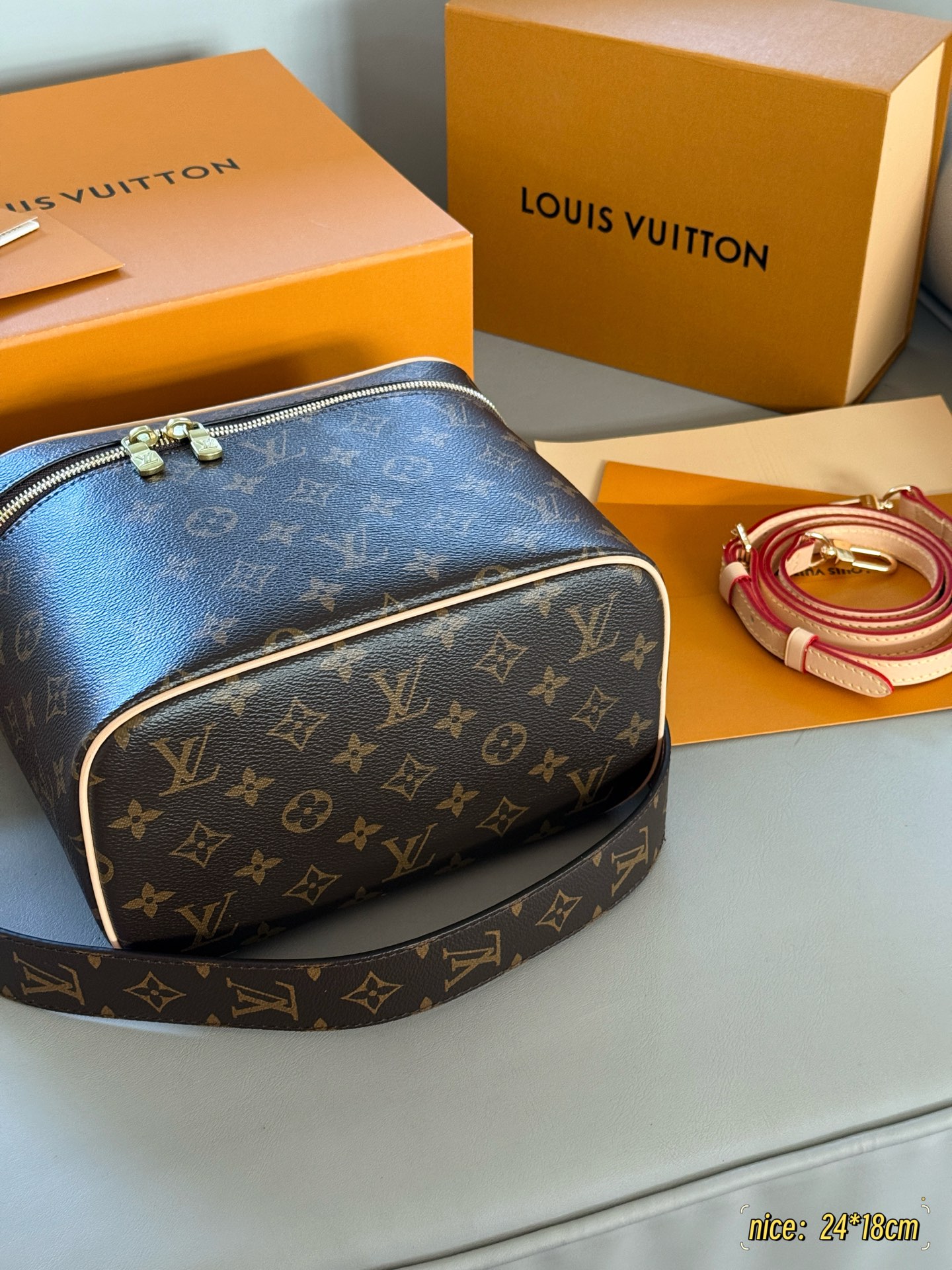 lv vanity