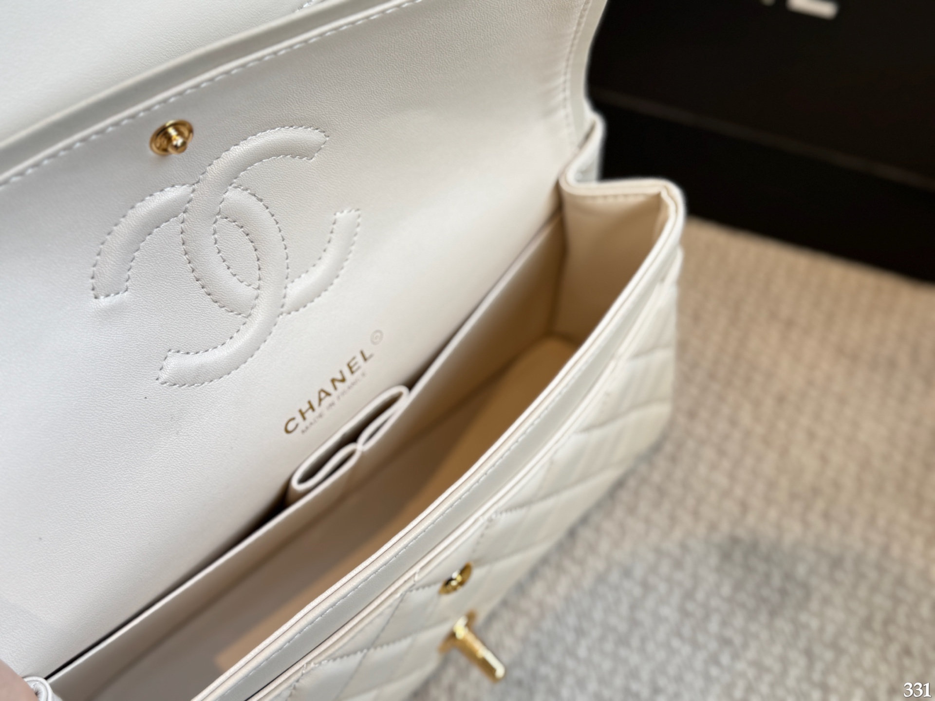 Chanel cf Sheepskin 25