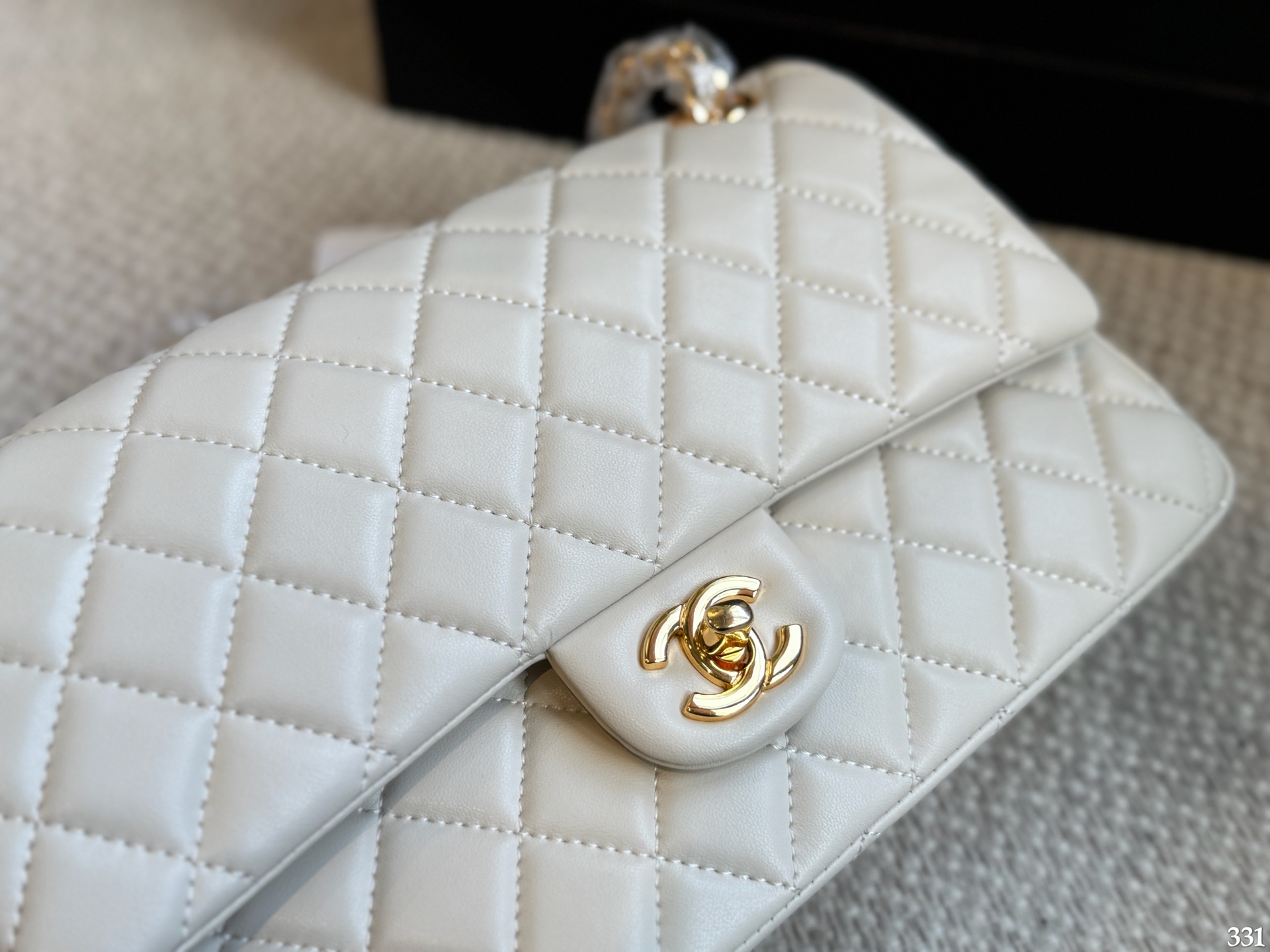 Chanel cf Sheepskin 25