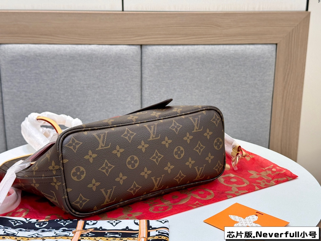 lv neverfull pm