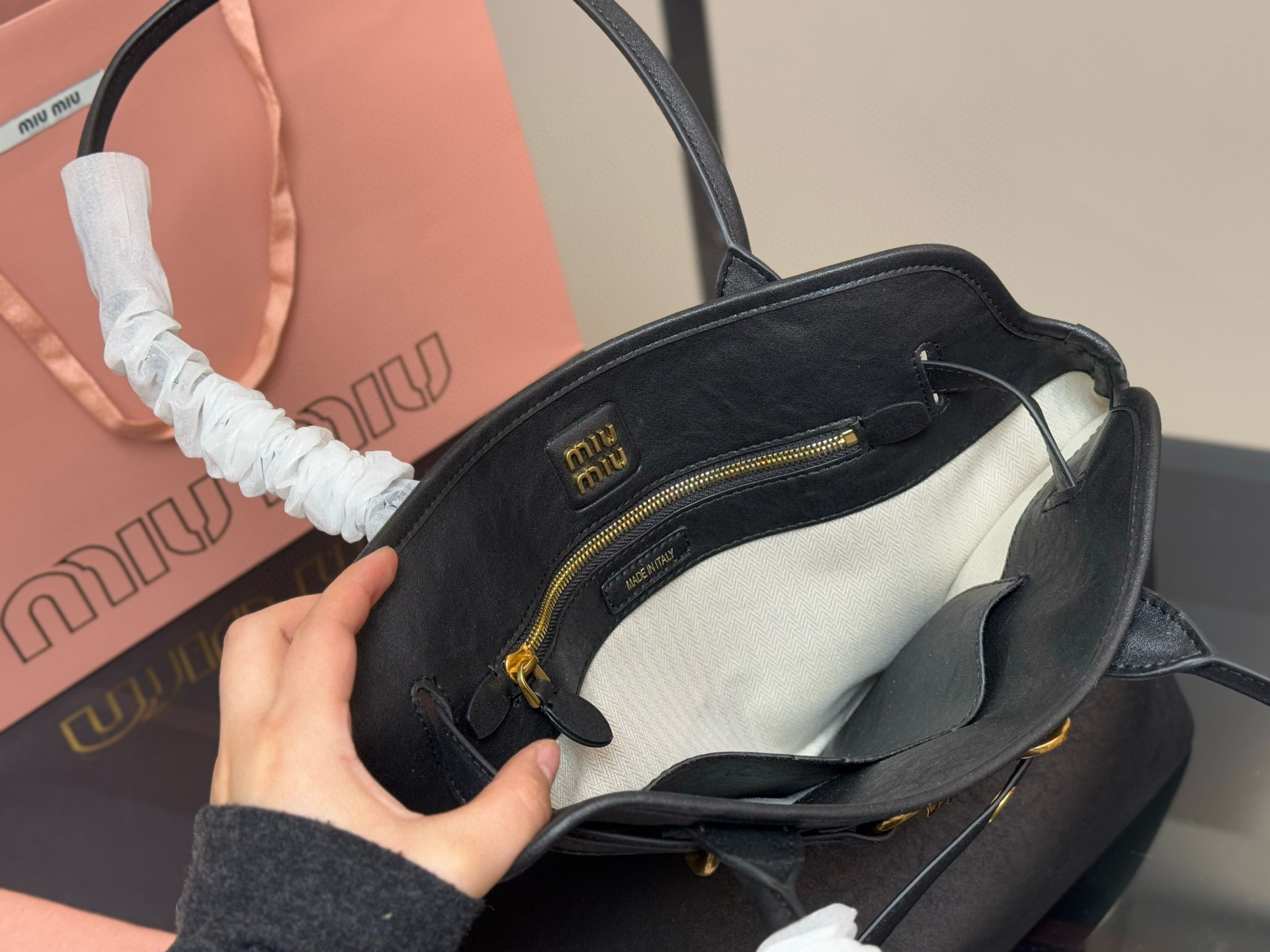 Second-hand tote bag