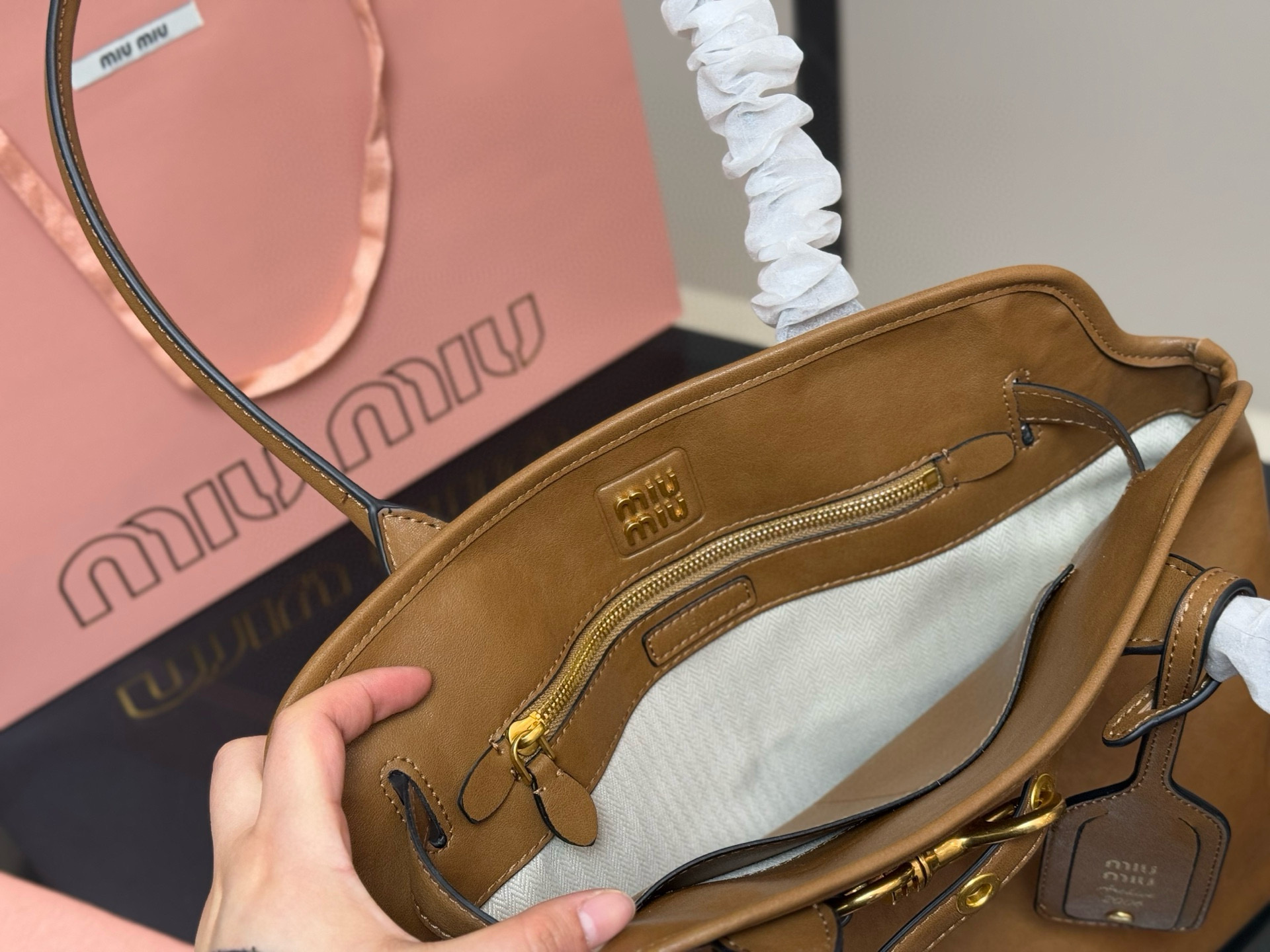 Second-hand tote bag