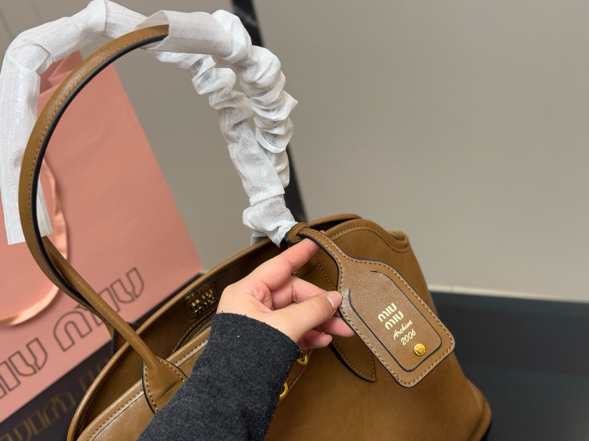 Second-hand tote bag