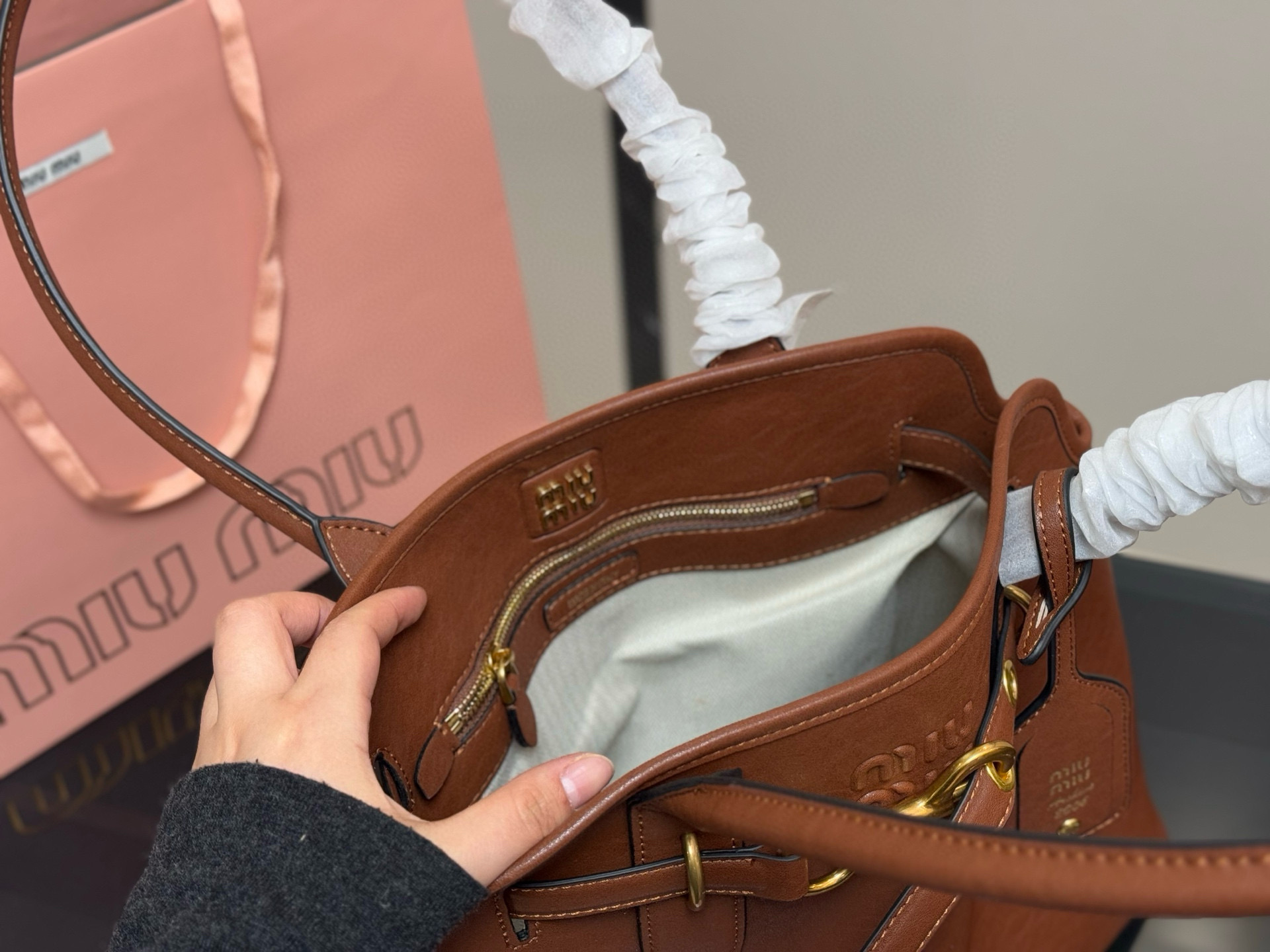 Second-hand tote bag