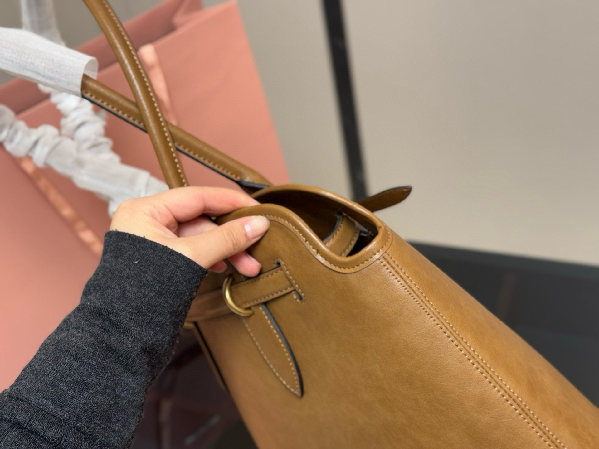 Second-hand tote bag