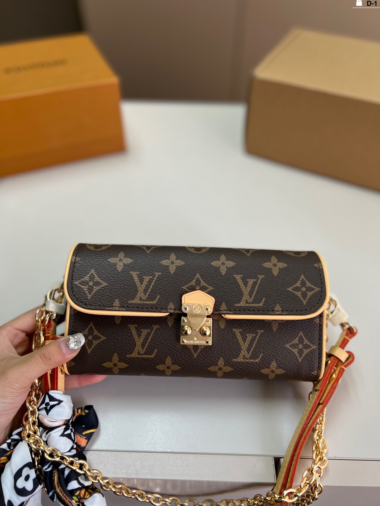 pochette camille