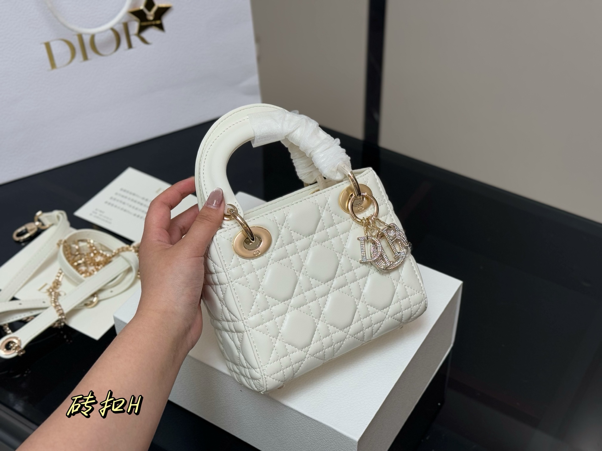 lady d has a diamond buckle