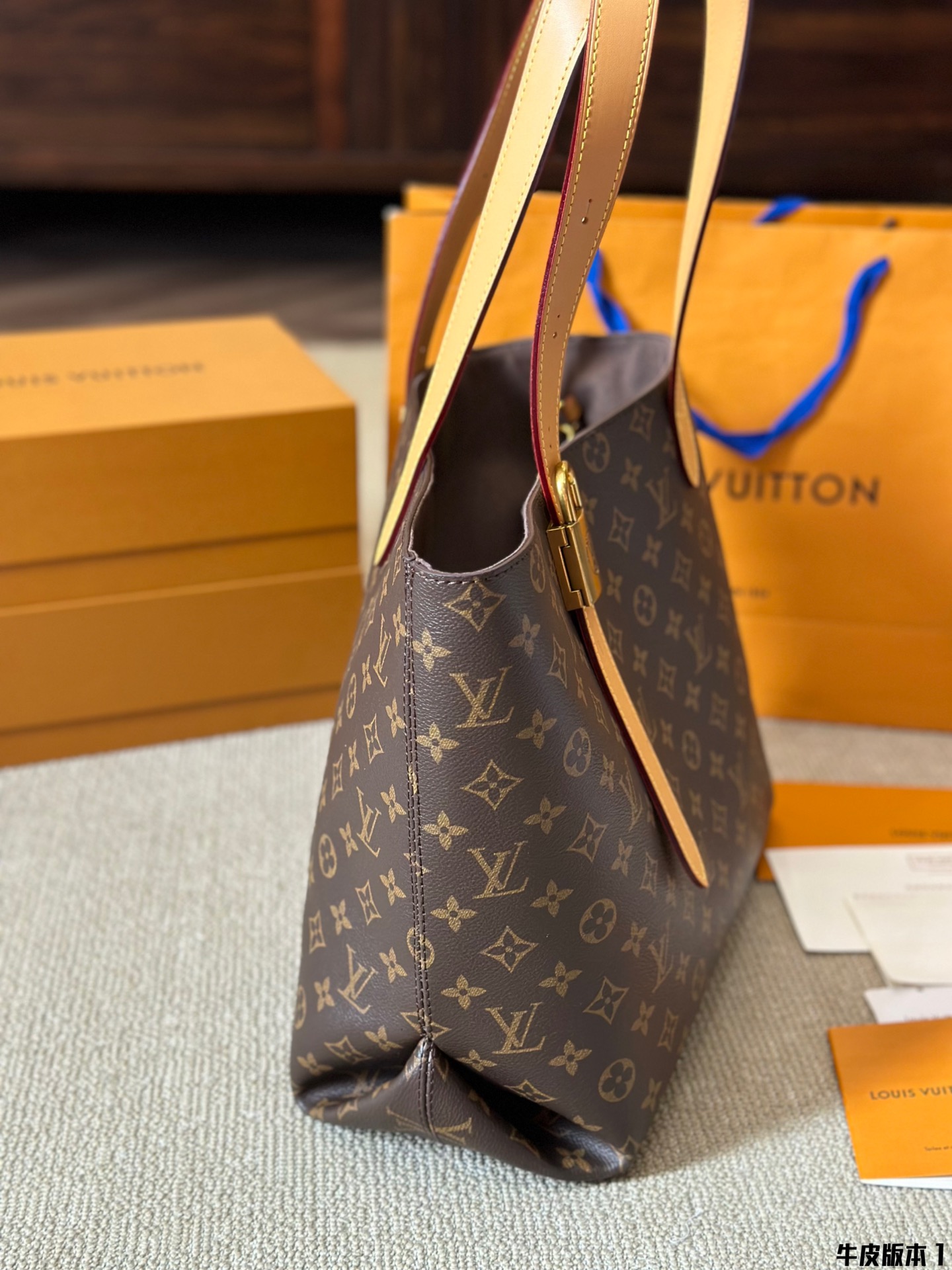LV  Low Key tote bag