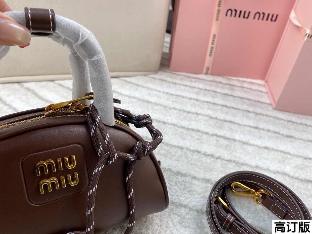 Miumiu Dumpling Buns