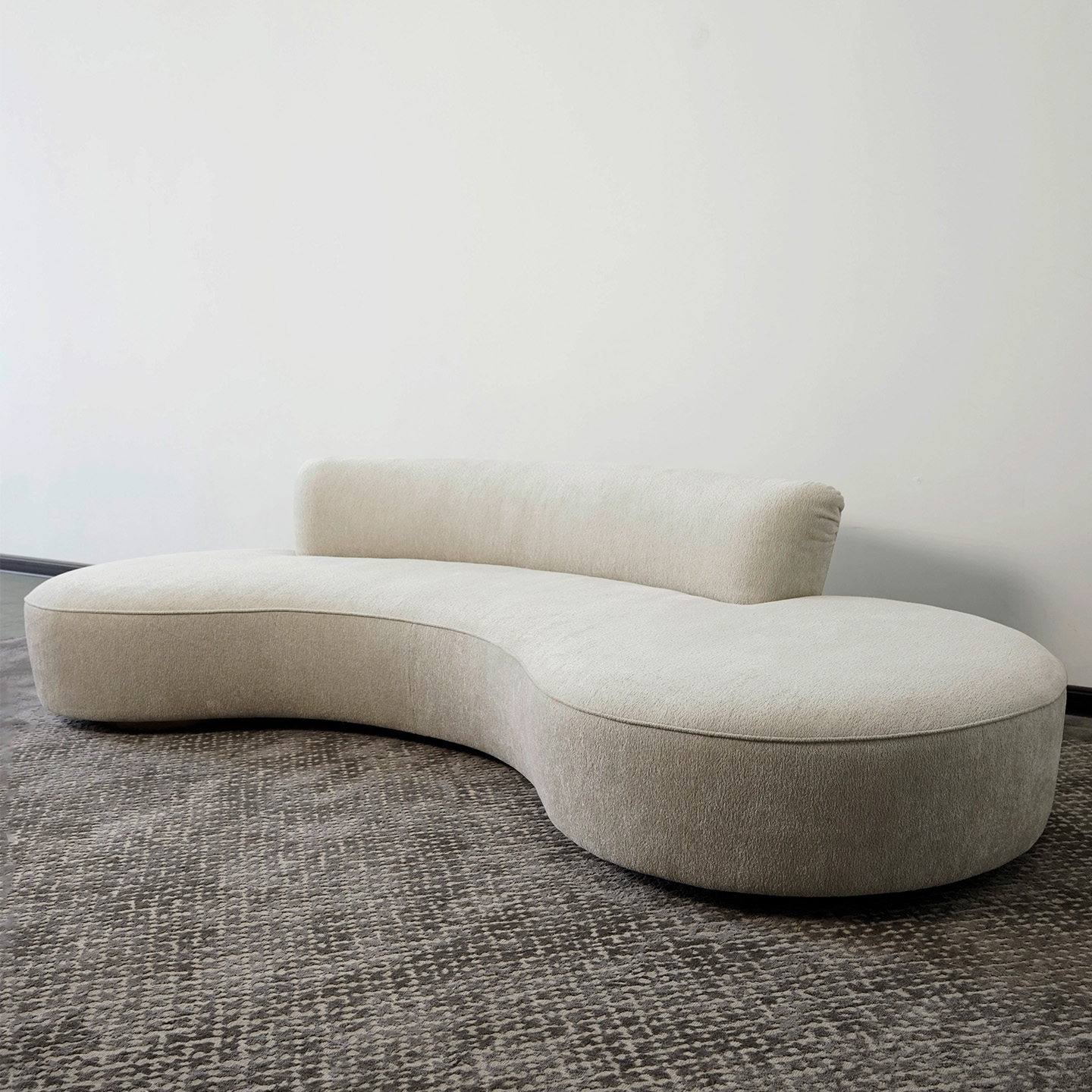 Italian minimalist designer fabric sofa, living room three seat curved sofa, leisure area couch