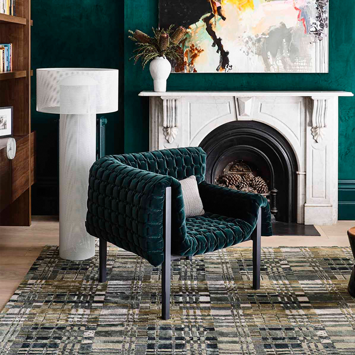 Italian minimalist designer Ruche Bella leisure chair, small living room straight row single sofa chair, living room combination fabric couch.