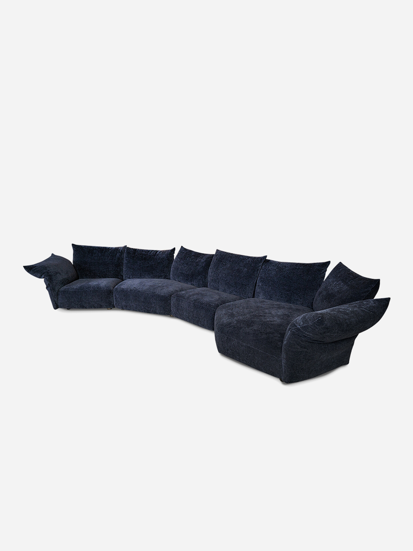 Modern minimalist Standard petal sofa, high-end chenille velvet fabric curved corner sofa, villa large living room all steel frame structure module combination couch
