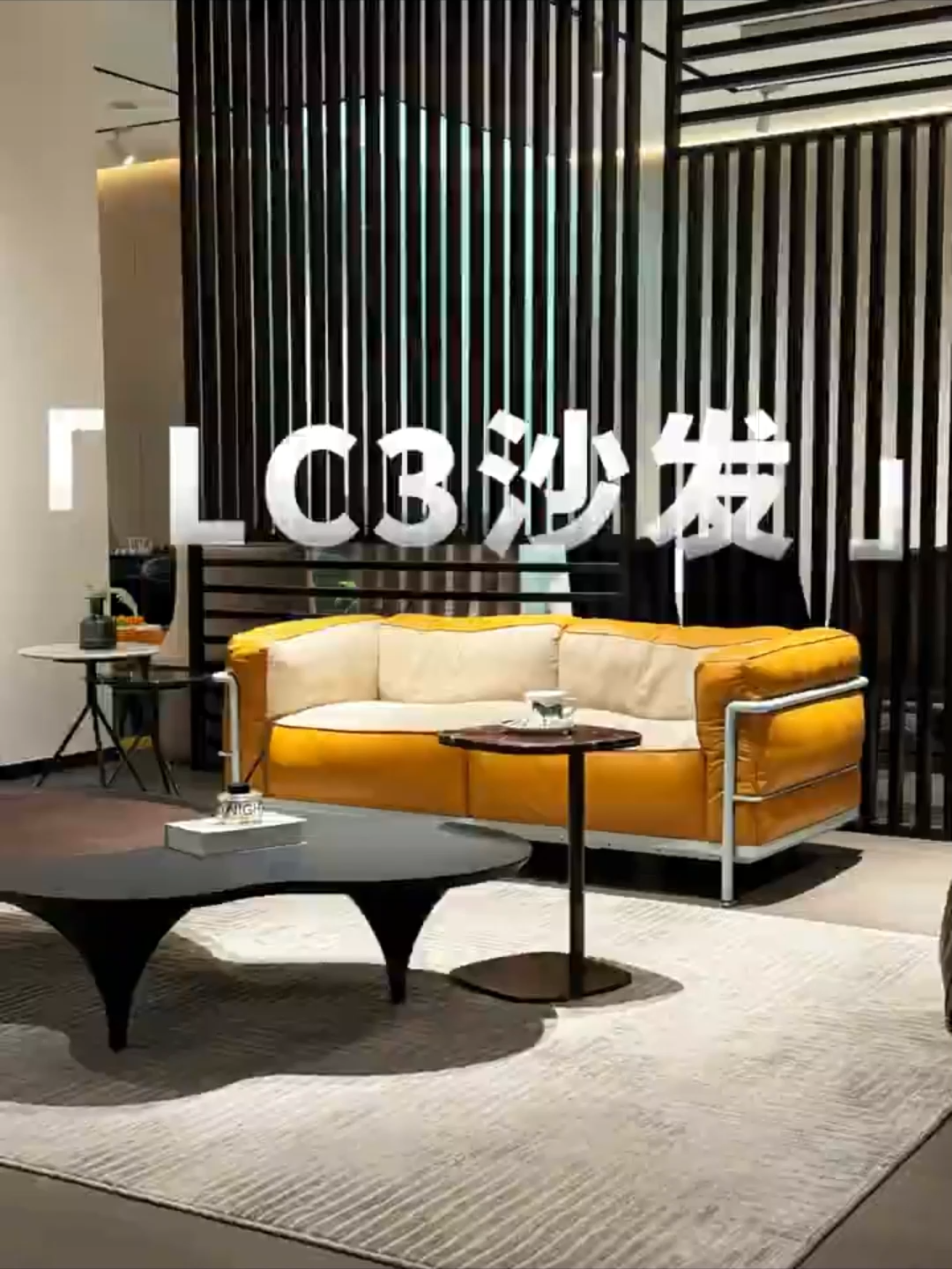 Italian minimalist LC3 leather sofa, stainless steel frame, Bauhaus retro style high-end office living room three seater couch.