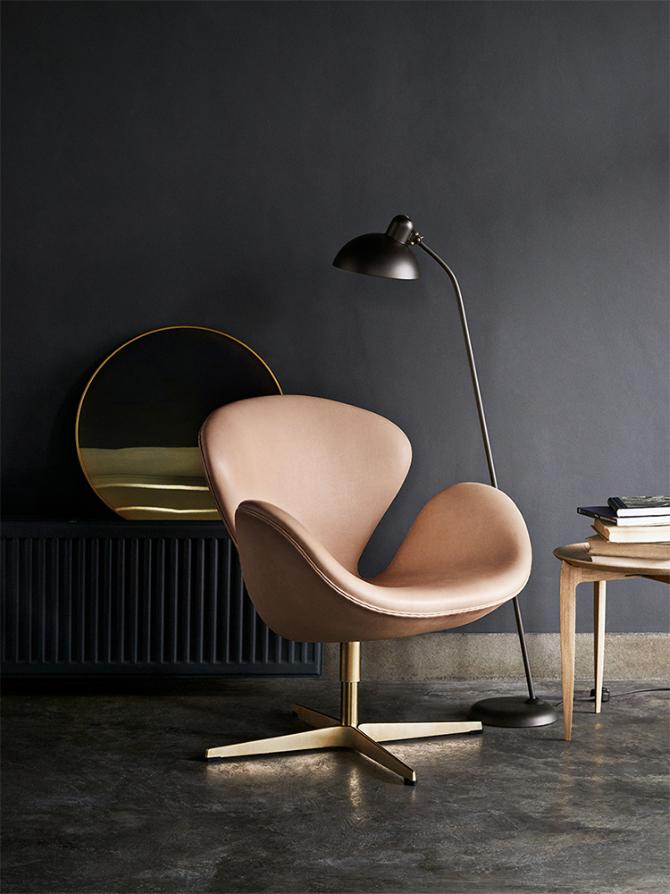 Modern minimalist swan chair, living room home leisure chair, single person leather swivel sofa chair, high-end lifting makeup chair