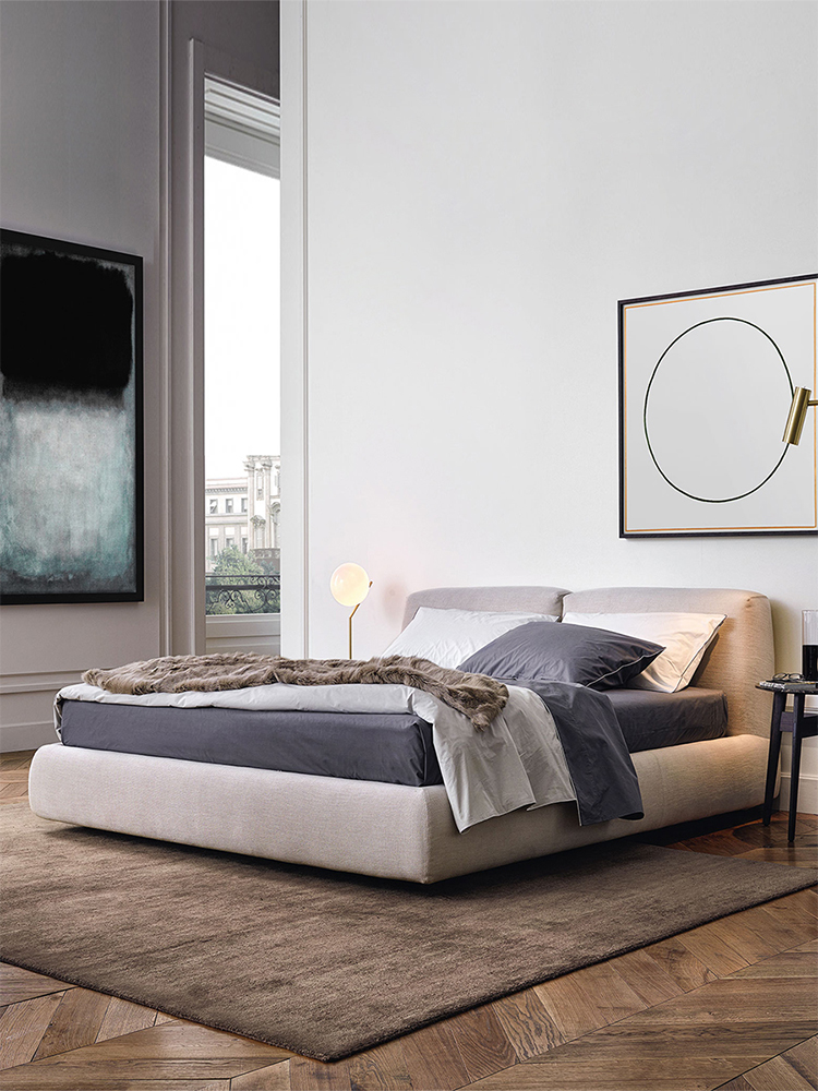 Italian minimalist Bolton bed, wide and soft backrest fabric soft bed, modern light luxury master bedroom leather double bed.