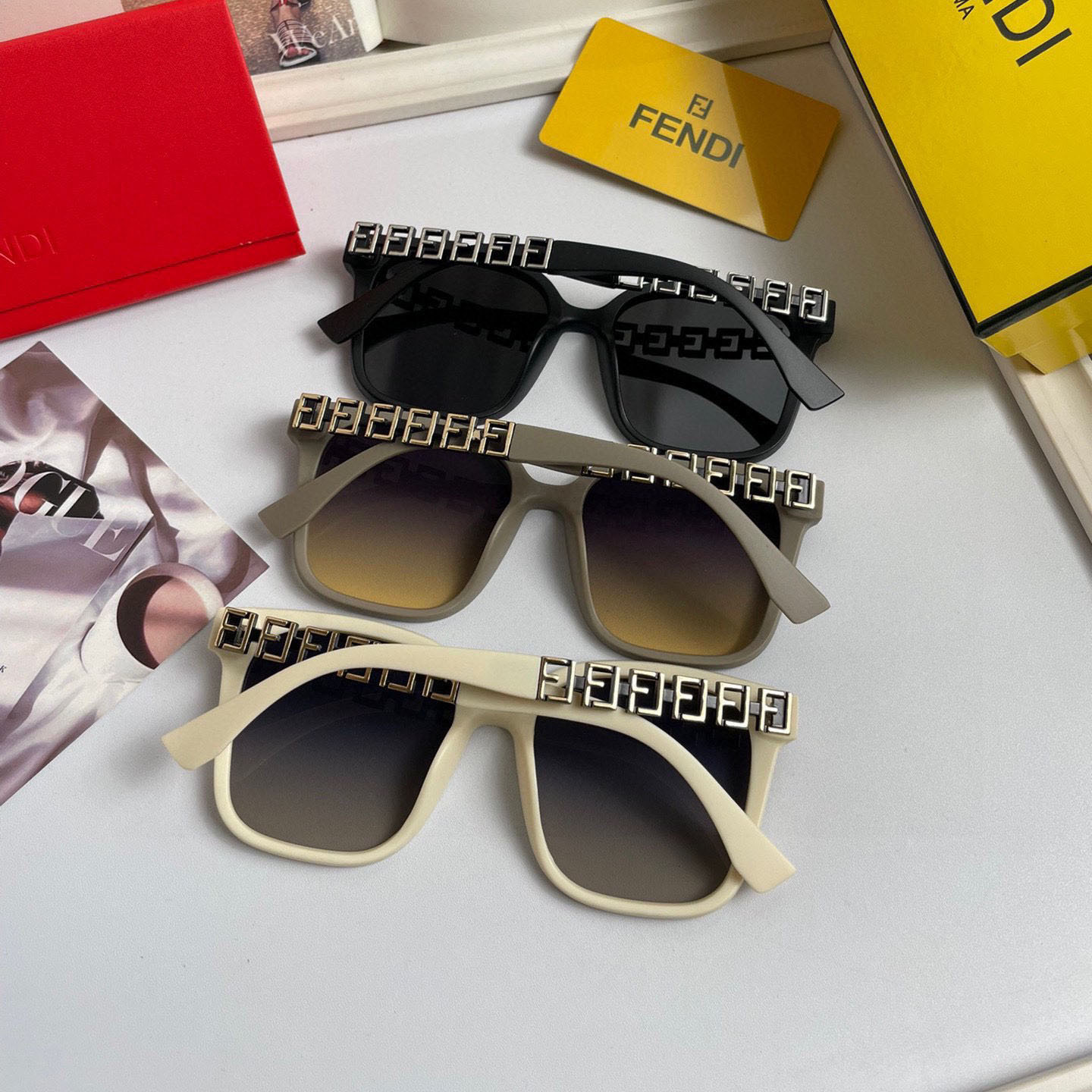 FD Ladies New Sunglasses V1518