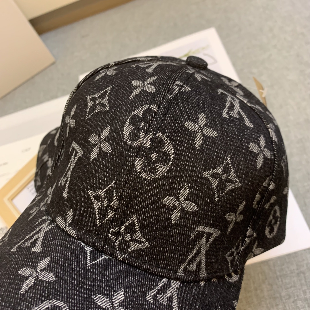 LV New Fashion Baseball Cap V1617