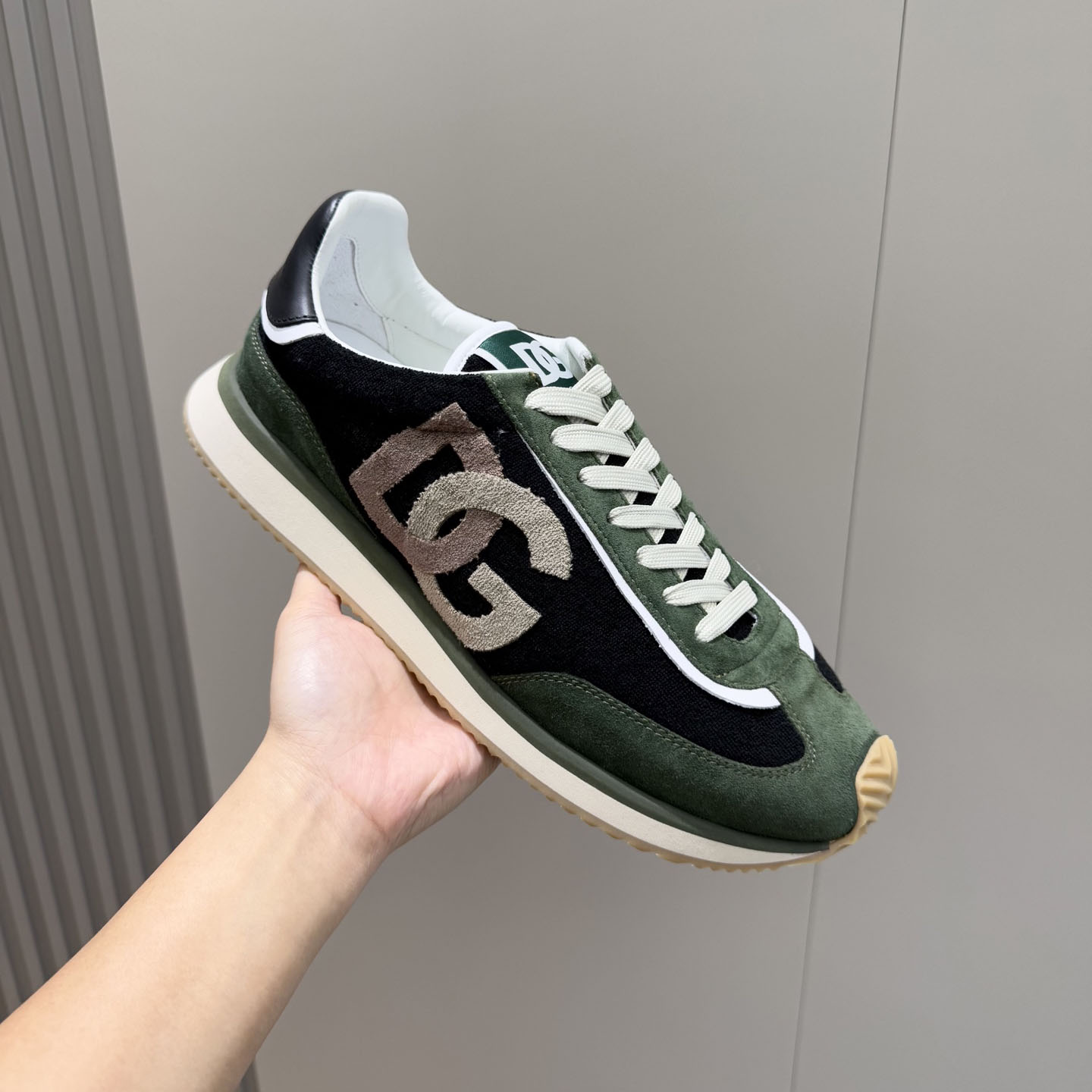 D&G Men's Casual Sneakers V1803