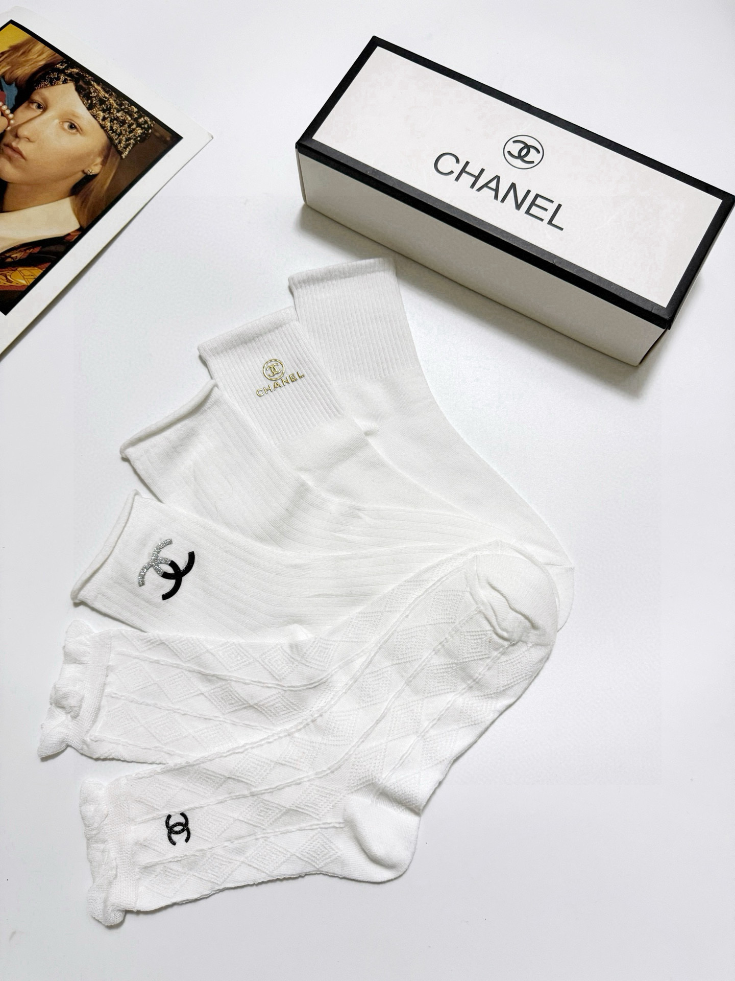 CH Mid-Calf Socks V3109