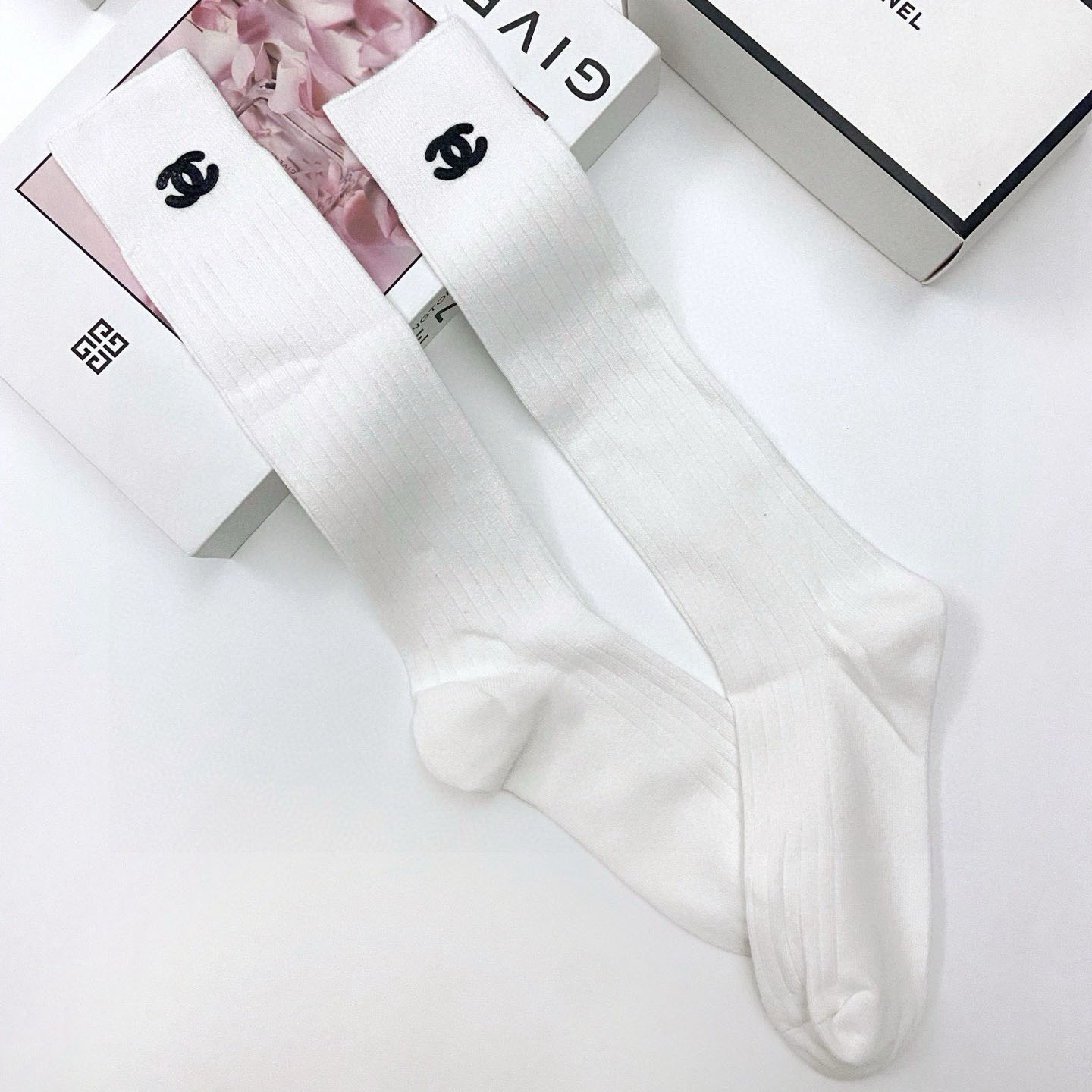 CH Summer Stockings V3103