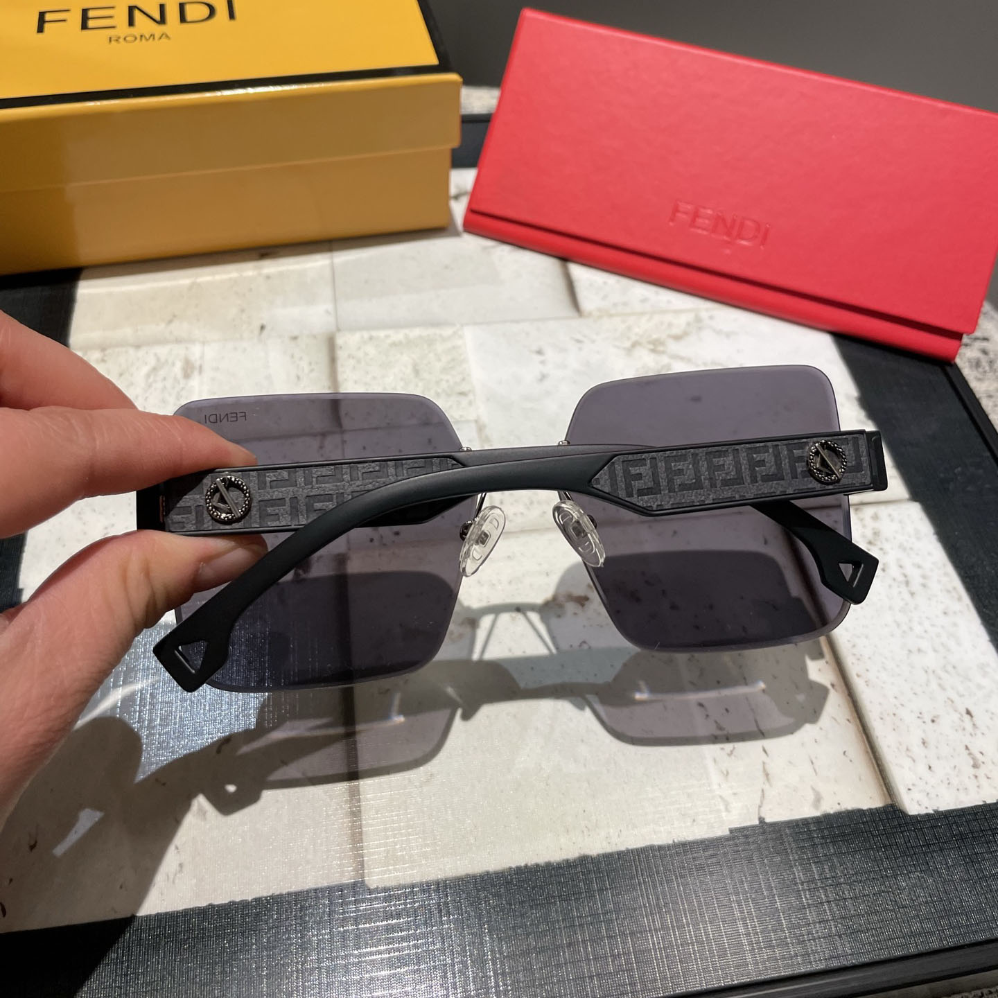 FD Fashion Women's Sunglasses V350203