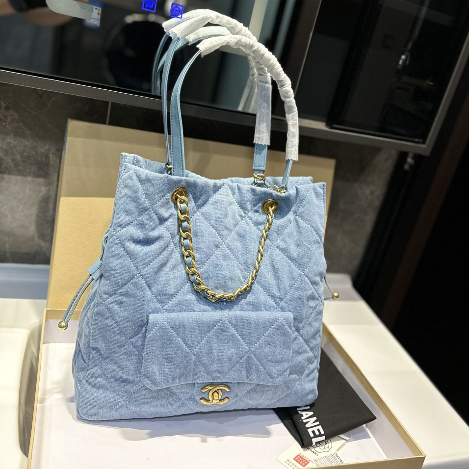 CH Denim Shopping Bag V400818