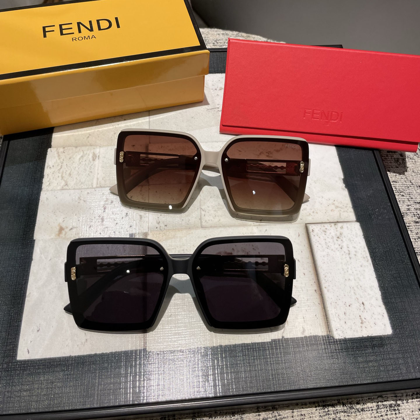 FD New Fashion Women's Sunglasses V380136