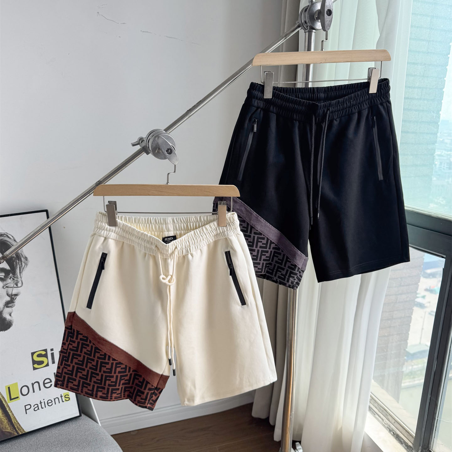 FD Fashionable patchwork pattern men's shorts V380129