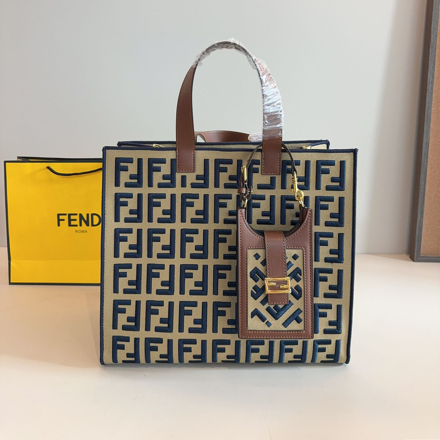 FD 22 Fashion Women's Handbags V390202